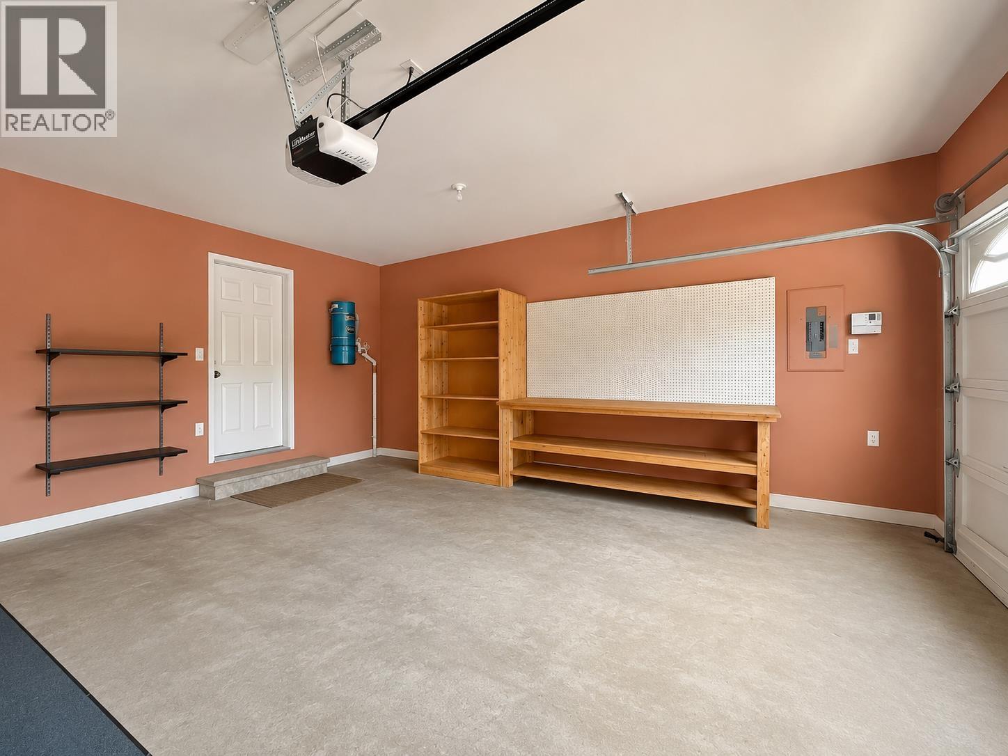 530 Shaw Road, Gibsons, British Columbia  V0N 1V8 - Photo 17 - R3159829
