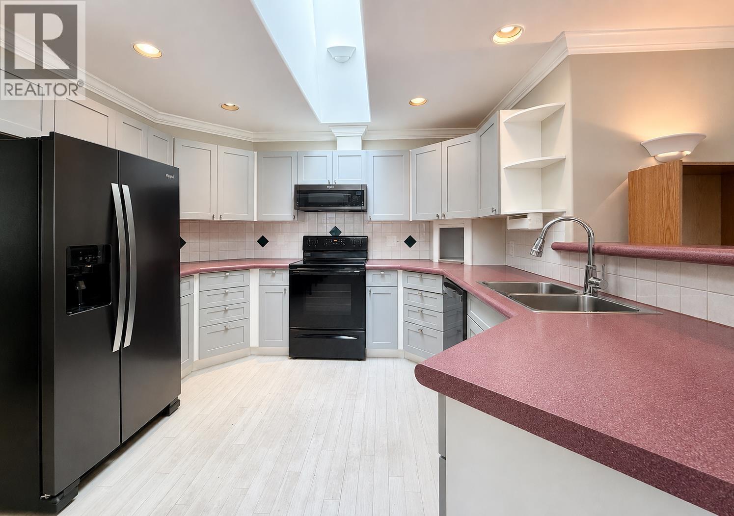 530 Shaw Road, Gibsons, British Columbia  V0N 1V8 - Photo 5 - R3159829