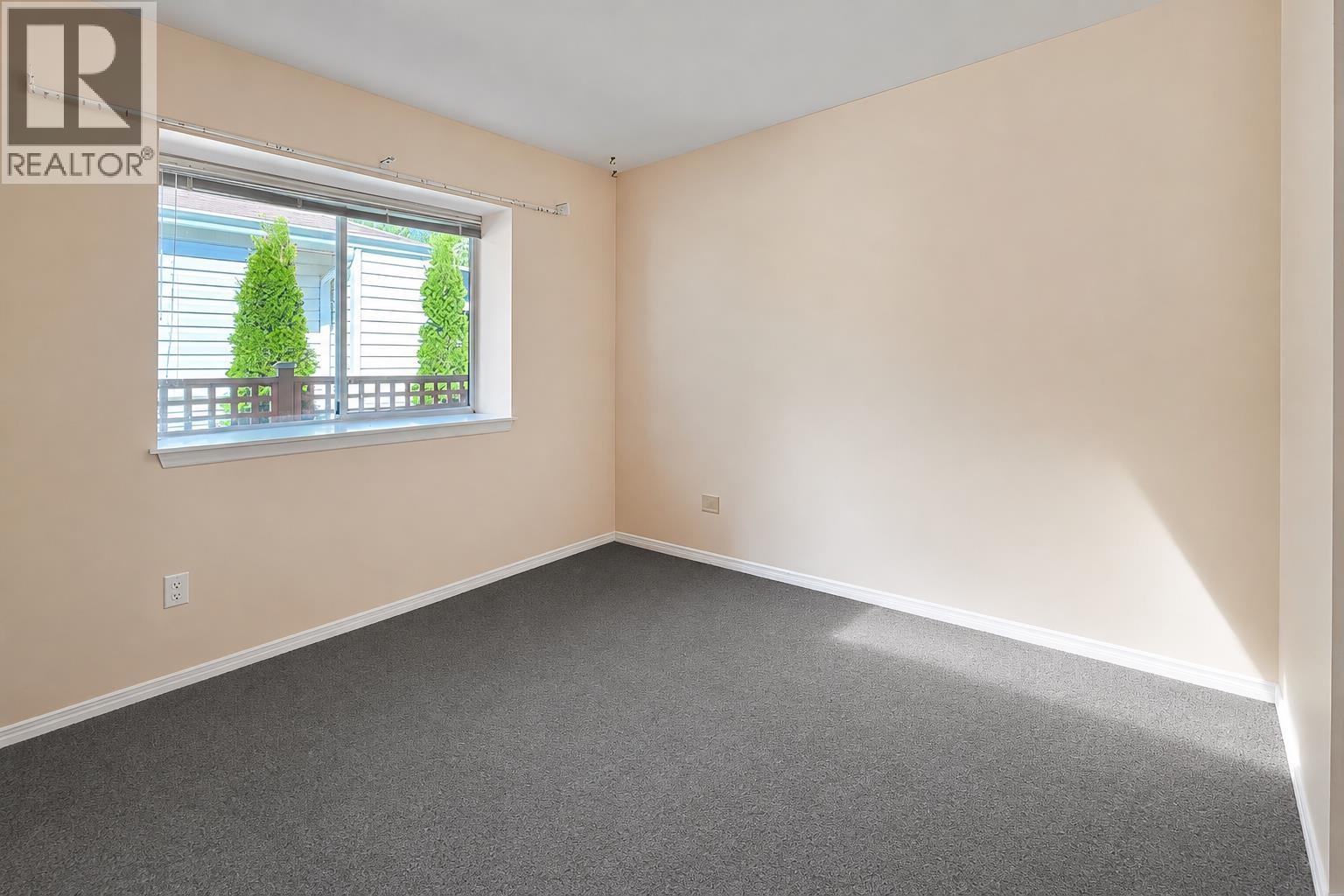 530 Shaw Road, Gibsons, British Columbia  V0N 1V8 - Photo 9 - R3159829