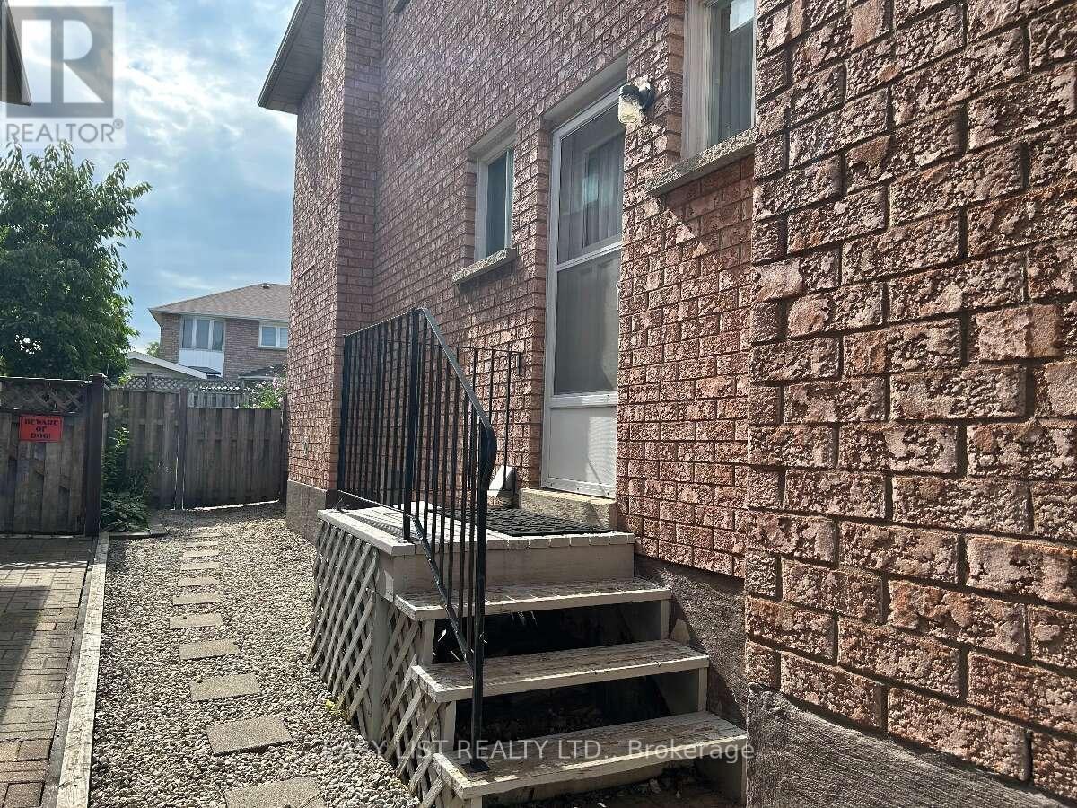 14 Gas Light Crescent, Vaughan, Ontario  L4L 8E8 - Photo 19 - N13725554