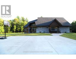 1196 RAVENSCLIFFE ROAD, Huntsville, Ontario