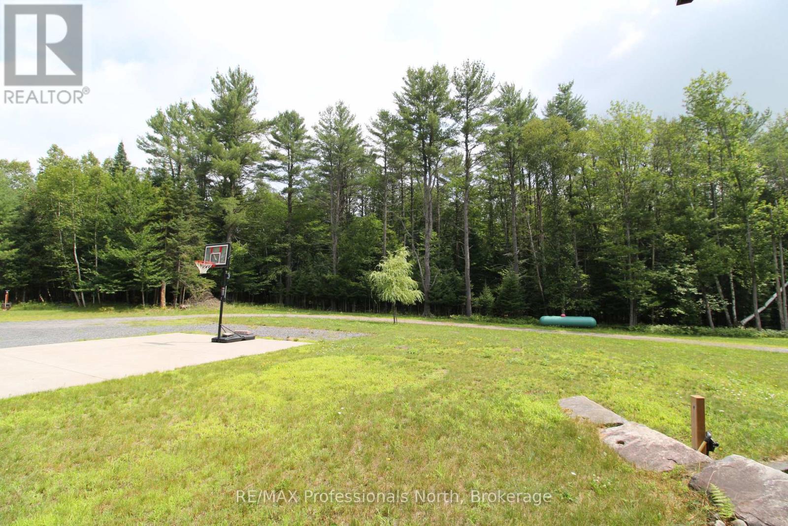 1196 Ravenscliffe Road, Huntsville, Ontario  P1H 2N5 - Photo 3 - X13601910