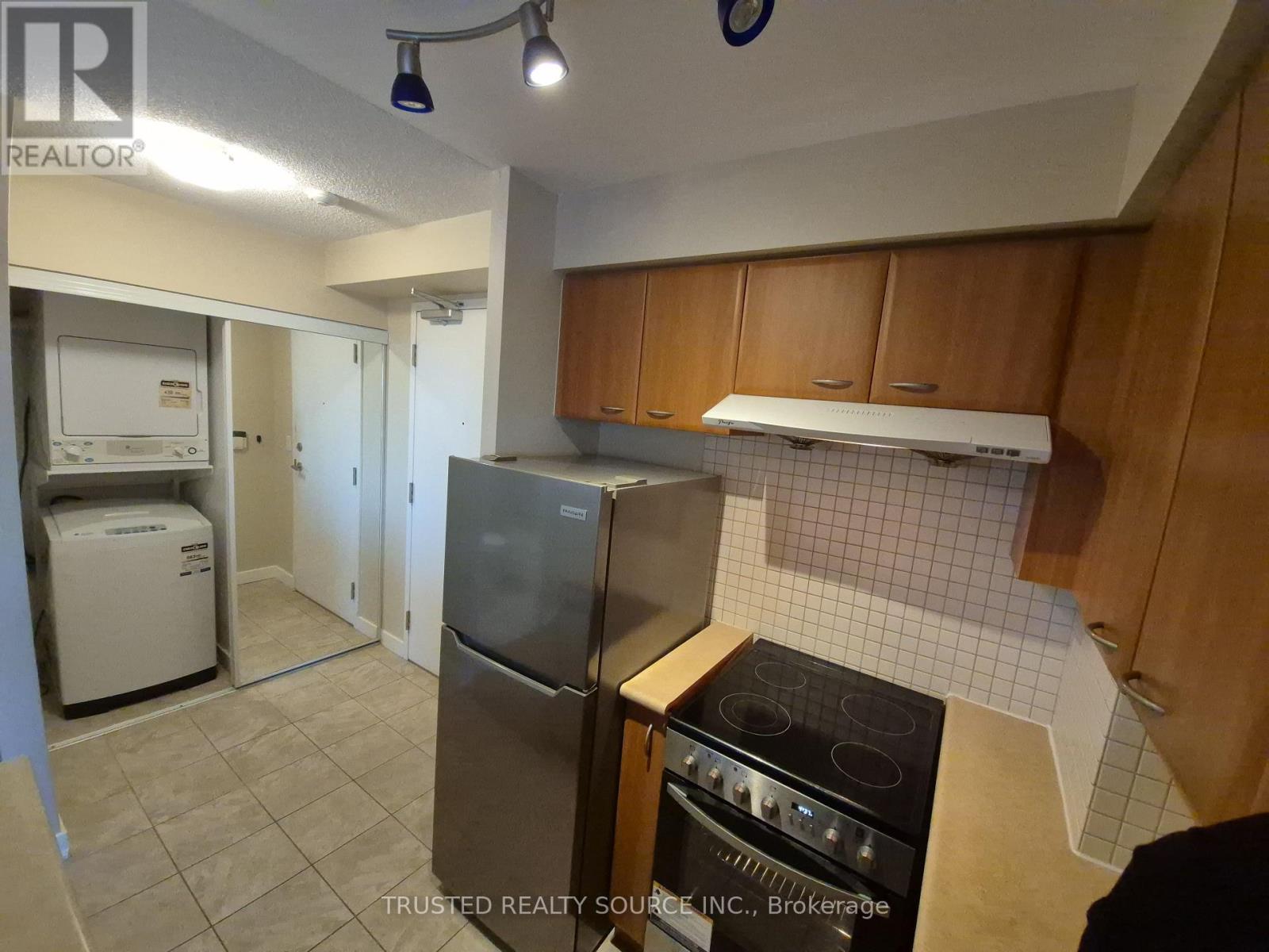 906 - 38 Lee Centre Drive, Toronto, Ontario  M1H 3J7 - Photo 6 - E13509560