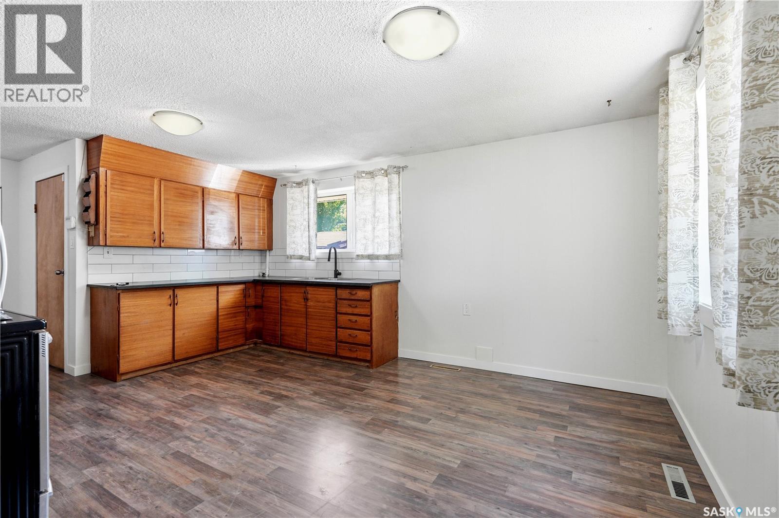 2525 Mcpherson Avenue, Saskatoon, Saskatchewan  S7J 0T2 - Photo 16 - SK046986