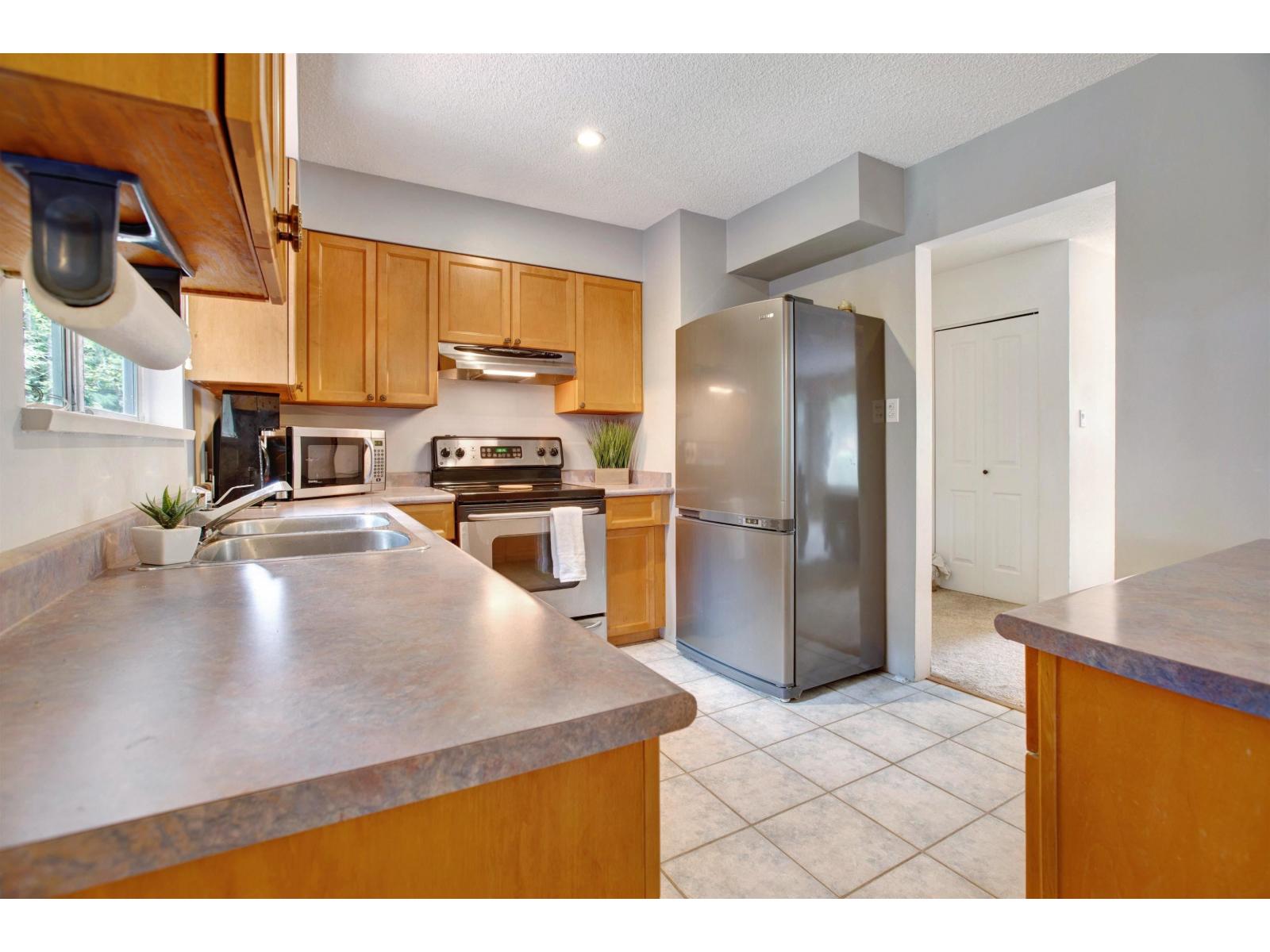 10992 132a Street, Surrey, British Columbia V3T 3Y4 - Photo 7 - R3121363