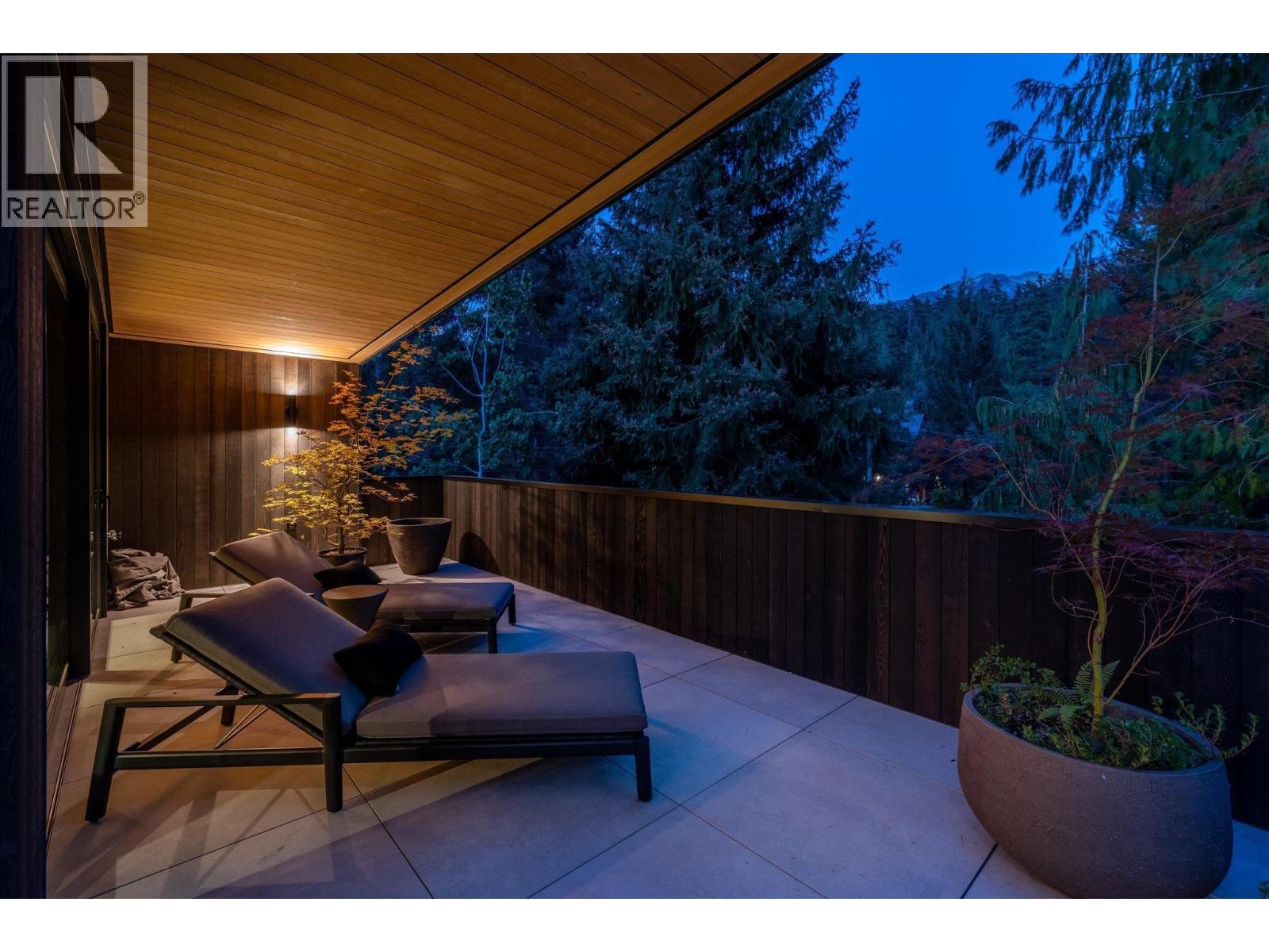 7501 Ambassador Crescent, Whistler, British Columbia  V8E 0E5 - Photo 22 - R3099469