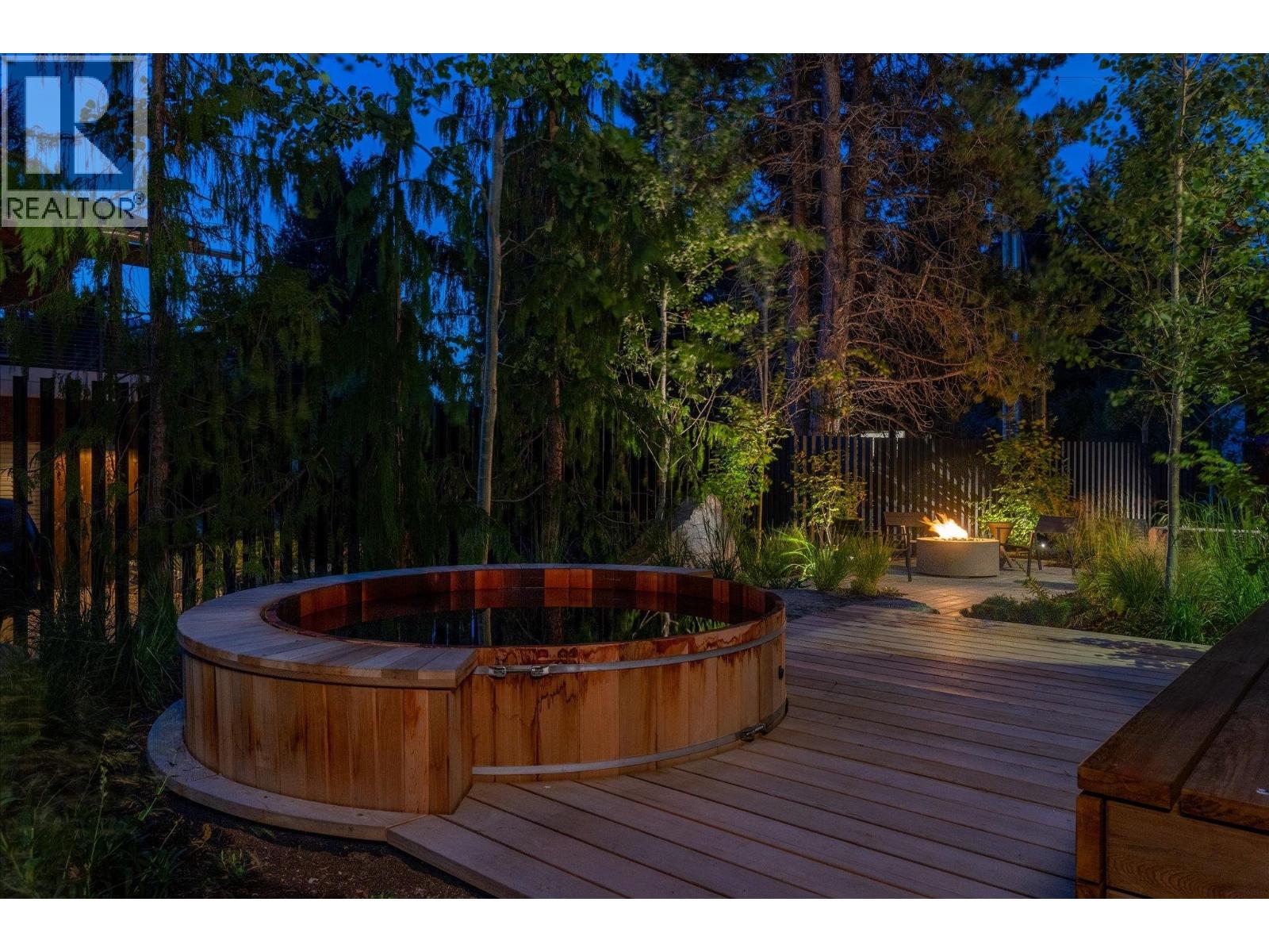 7501 Ambassador Crescent, Whistler, British Columbia  V8E 0E5 - Photo 40 - R3099469