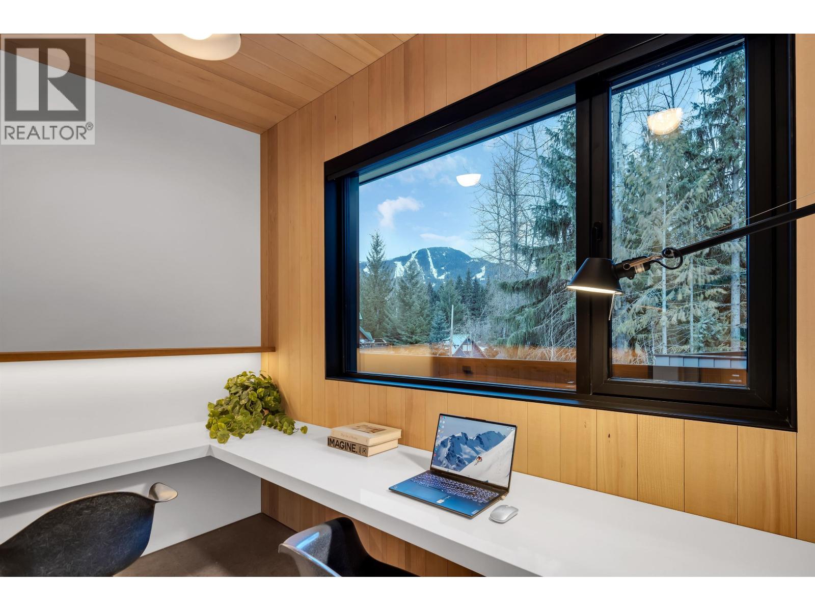 7501 Ambassador Crescent, Whistler, British Columbia  V8E 0E5 - Photo 29 - R3099469