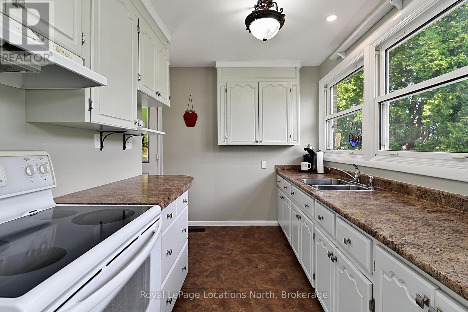 245 Pearson Street N, Meaford, Ontario  N4L 1L6 - Photo 10 - X13724372