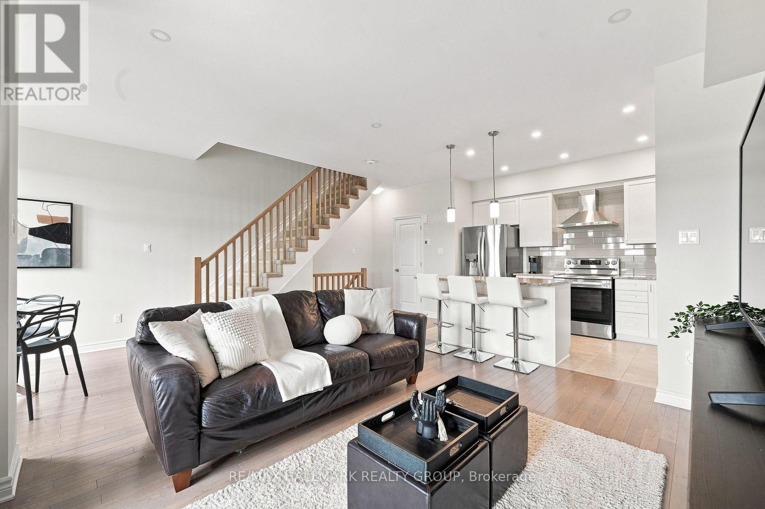 881 Couloir Road, Ottawa, Ontario  K1W 0P5 - Photo 13 - X13725588