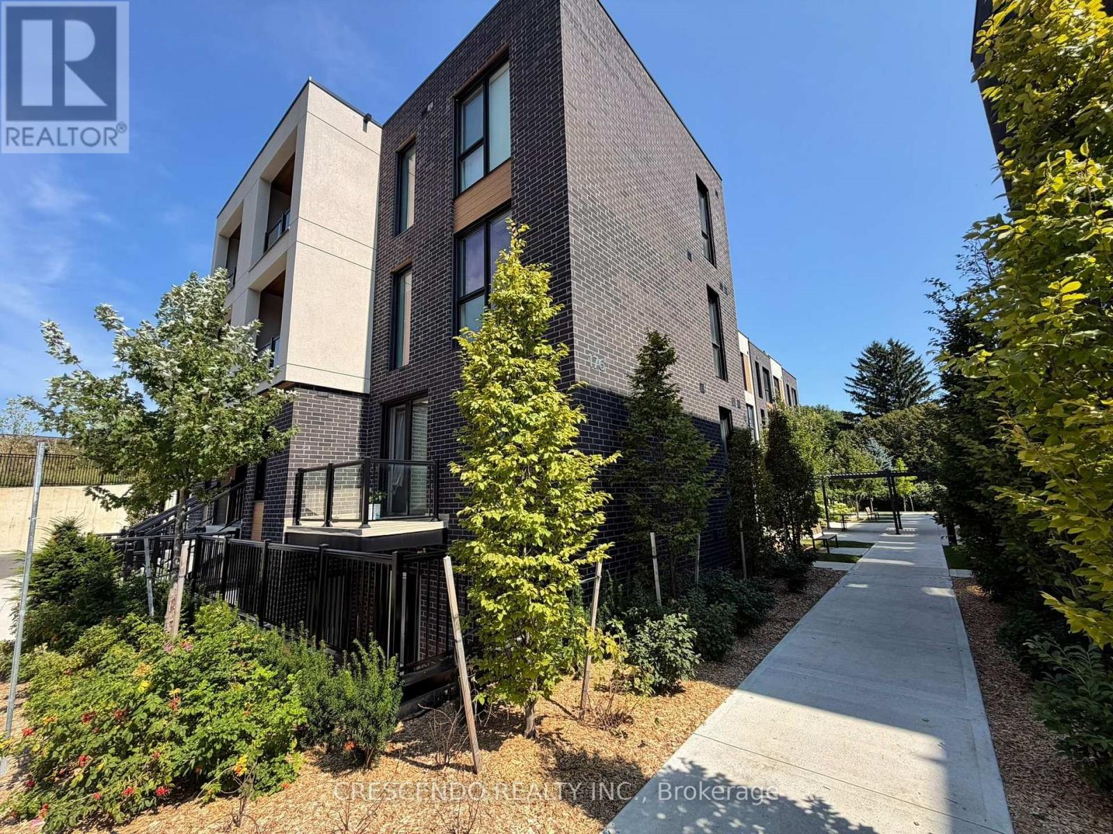 8 - 176 Clonmore Drive, Toronto, Ontario M1N 0B9 - Photo 2 - E13627840