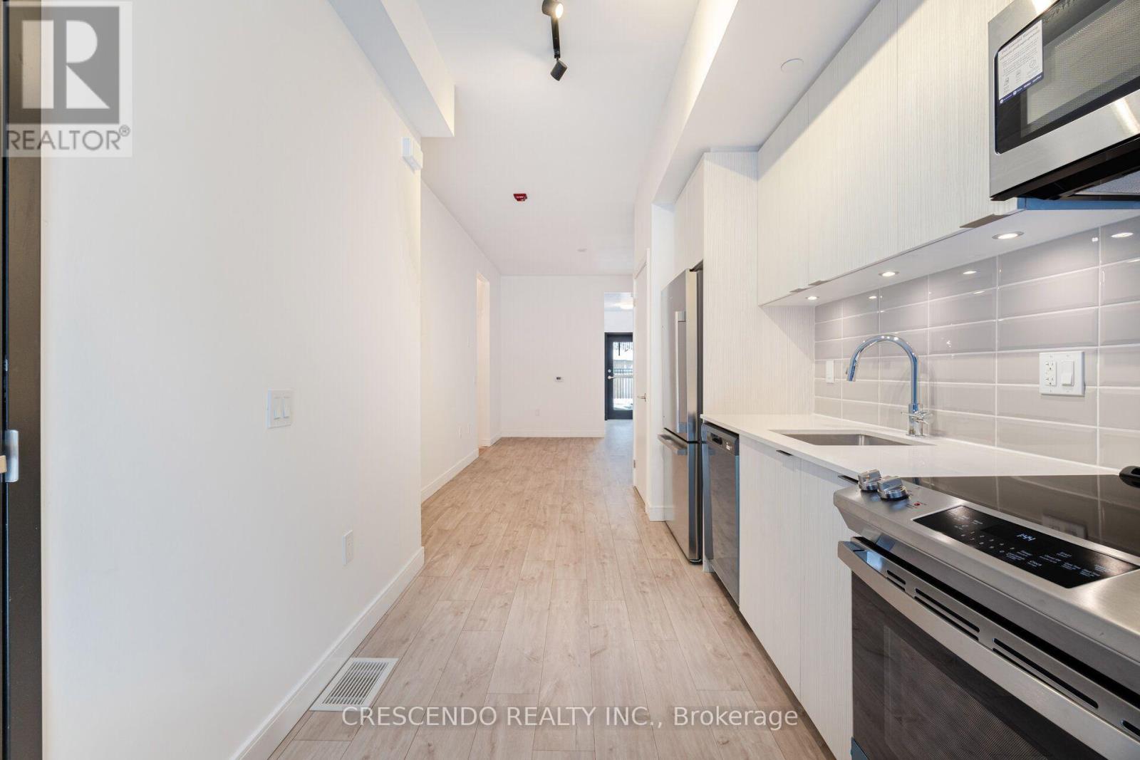 8 - 176 Clonmore Drive, Toronto, Ontario M1N 0B9 - Photo 5 - E13627840