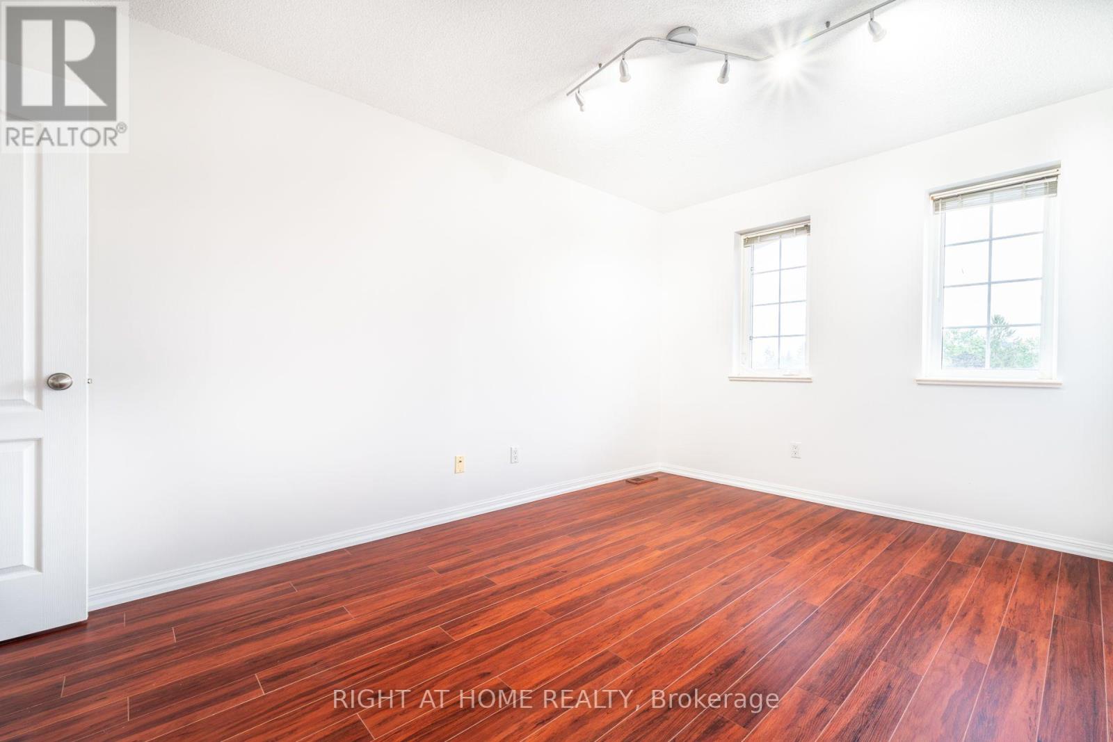 220 Grandview Way, Toronto, Ontario M2N 6V3 - Photo 15 - C13725578