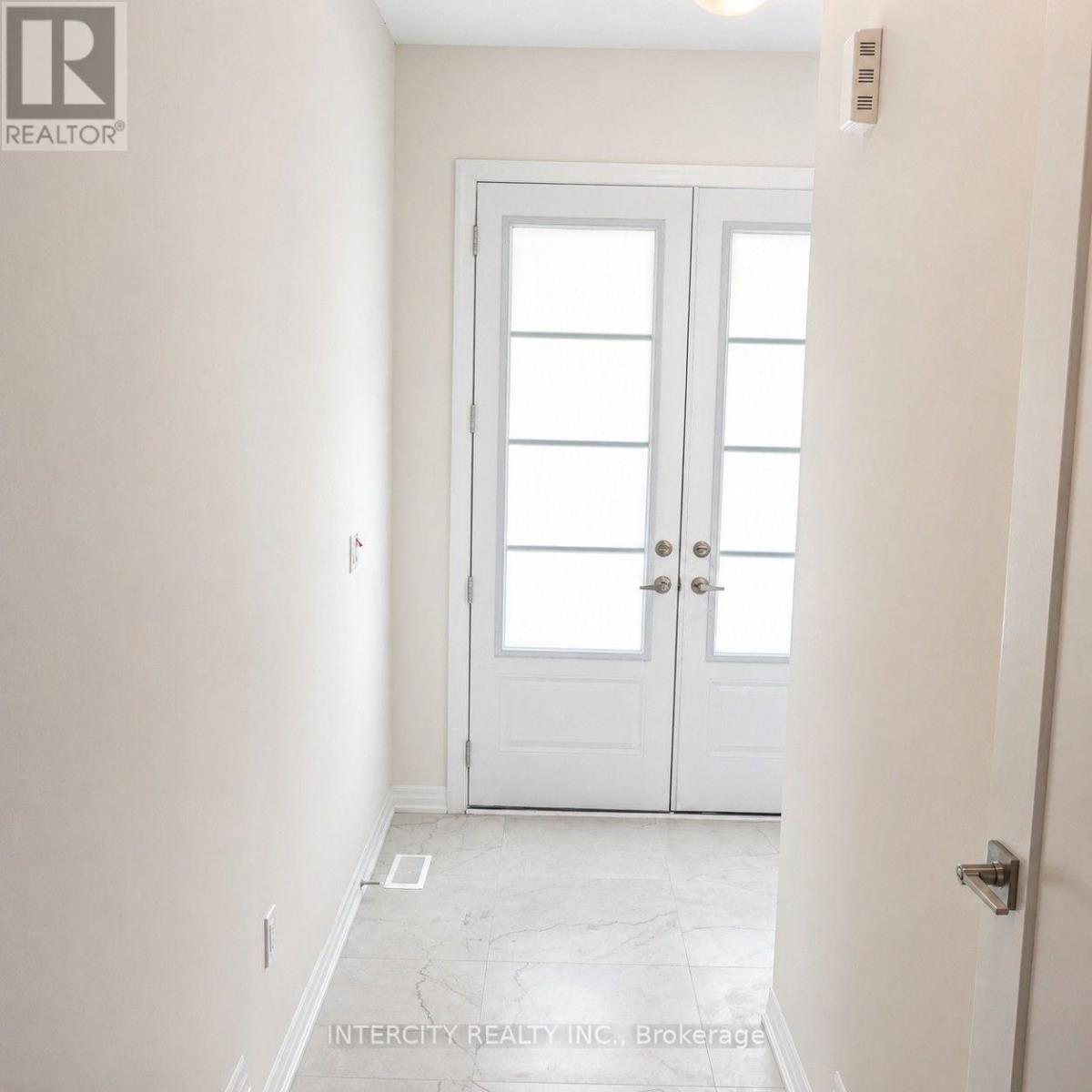 55 Pembrook Street, Caledon, Ontario  L7E 4M7 - Photo 2 - W13725140