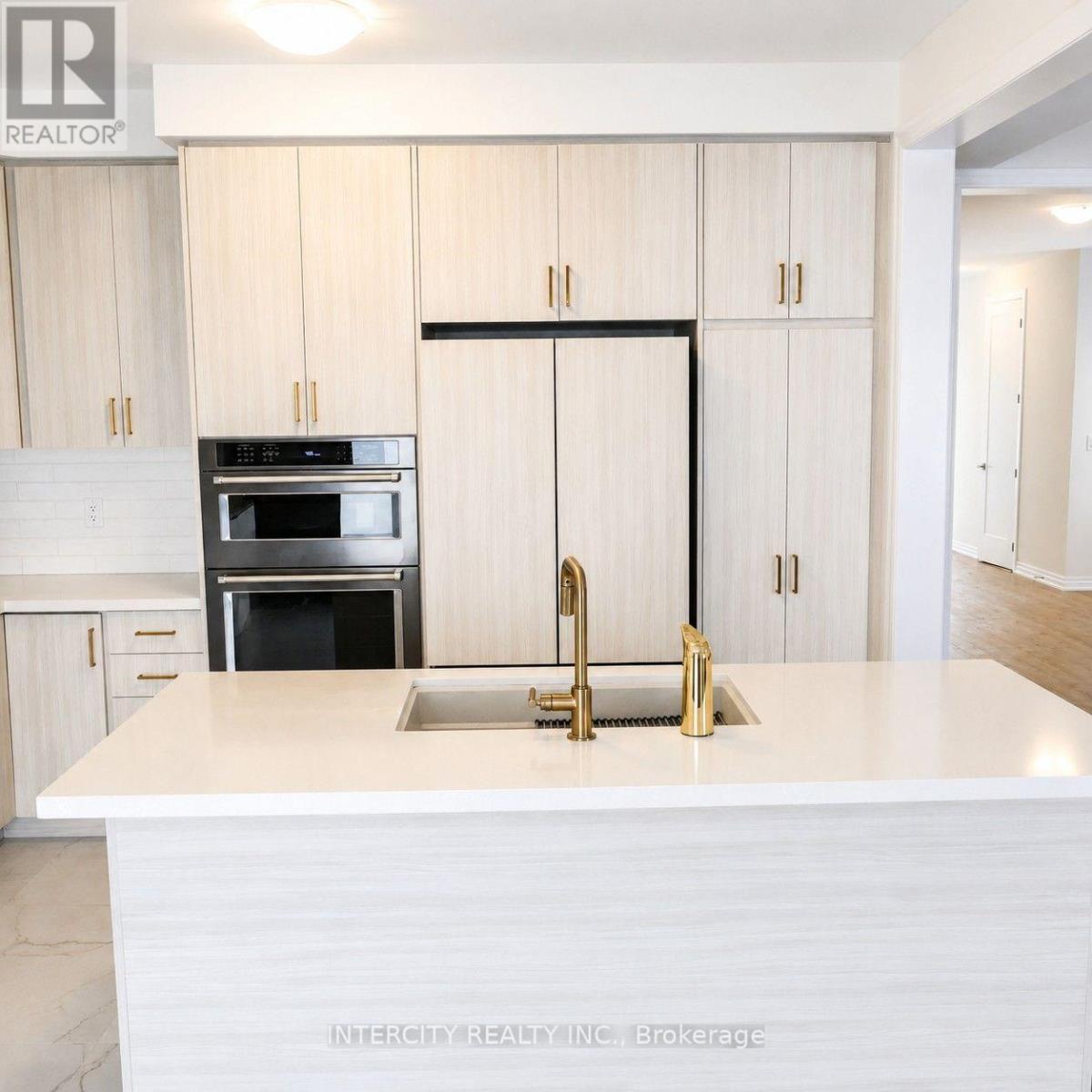 55 Pembrook Street, Caledon, Ontario  L7E 4M7 - Photo 7 - W13725140