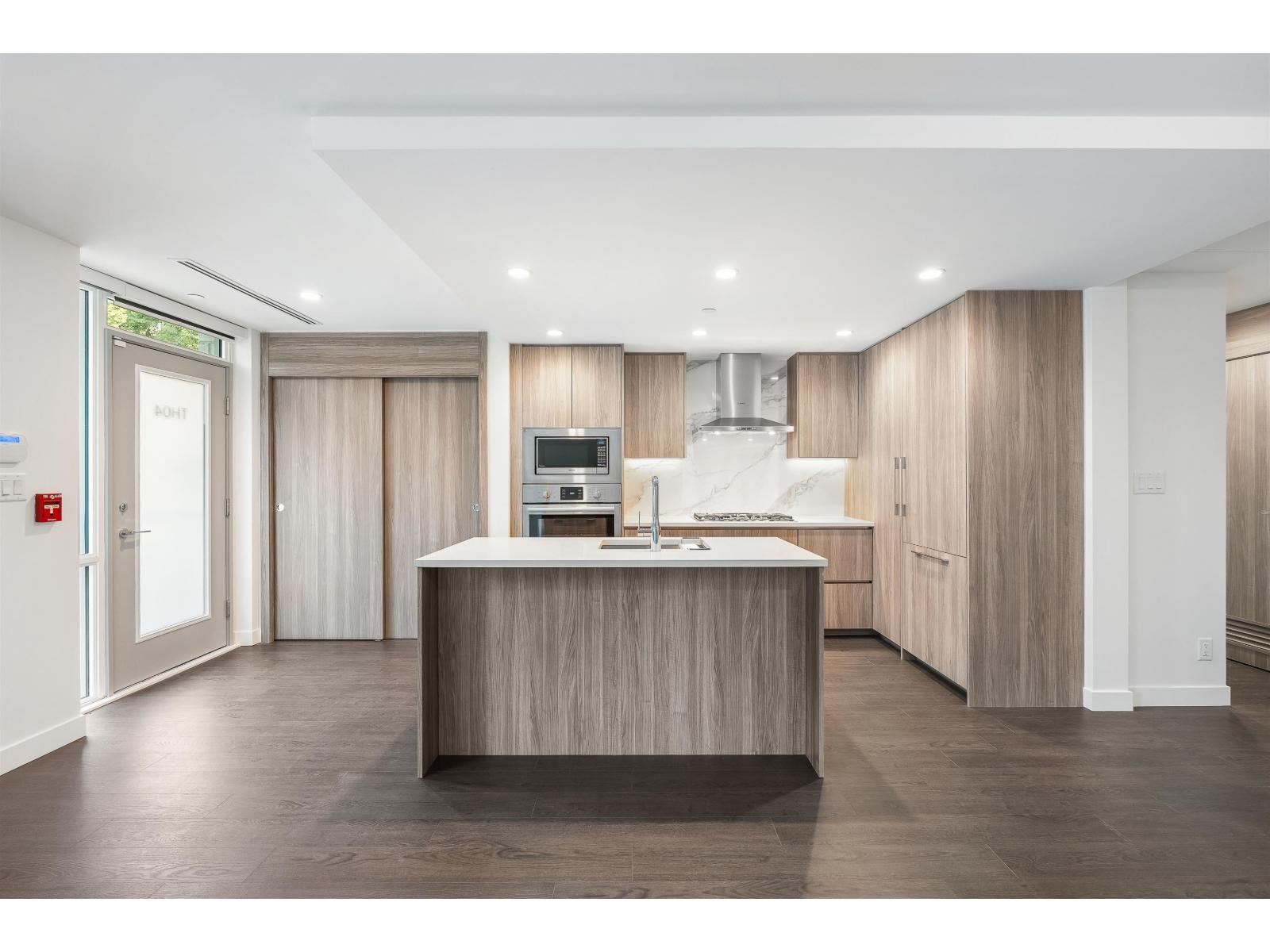 Th4 13778 100 Avenue, Surrey, British Columbia  V3T 0V2 - Photo 8 - R3159682