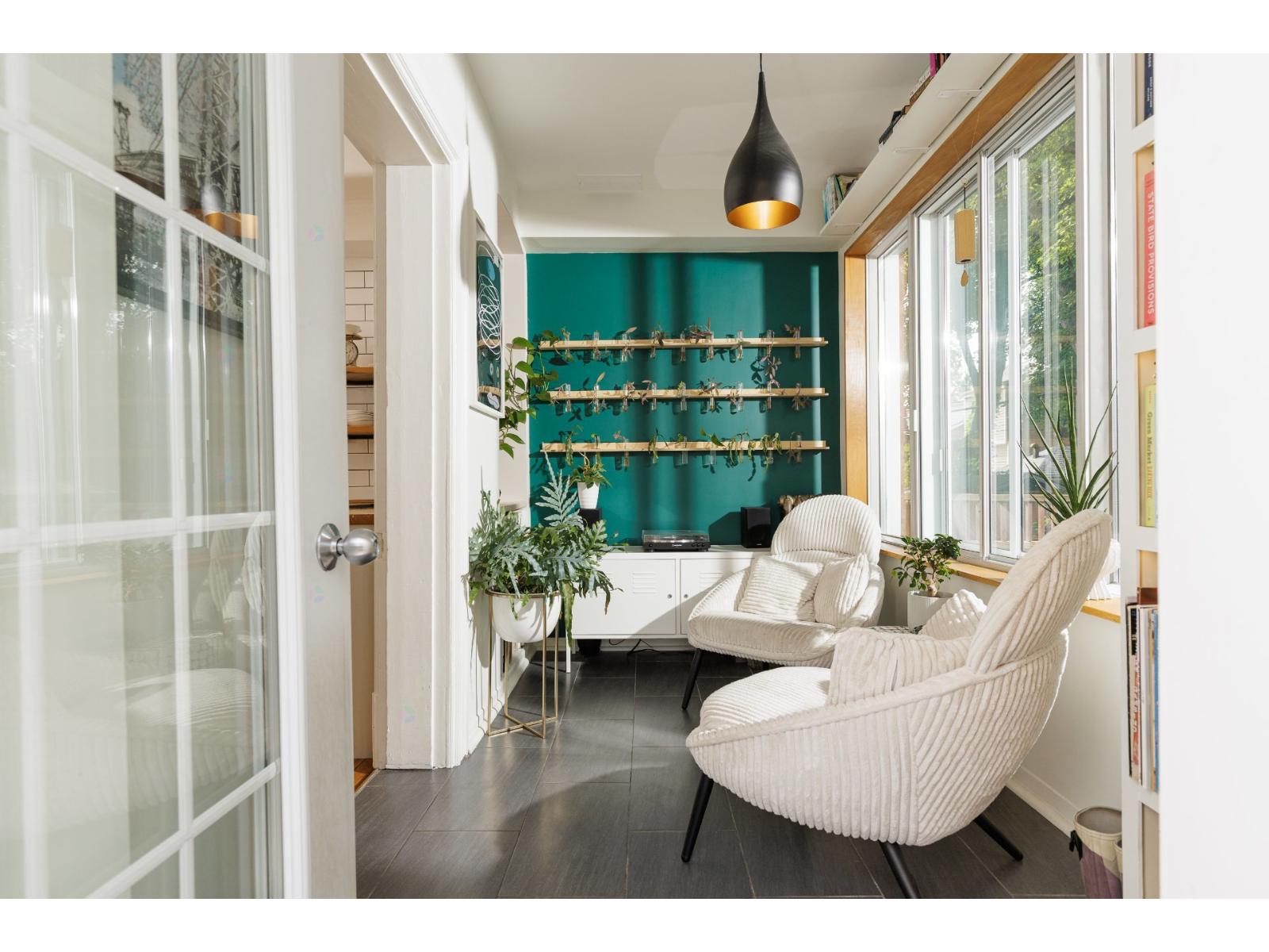 128 Av. Westminster N. Montréal-Ouest Quebec Canada H4X1Z4 2