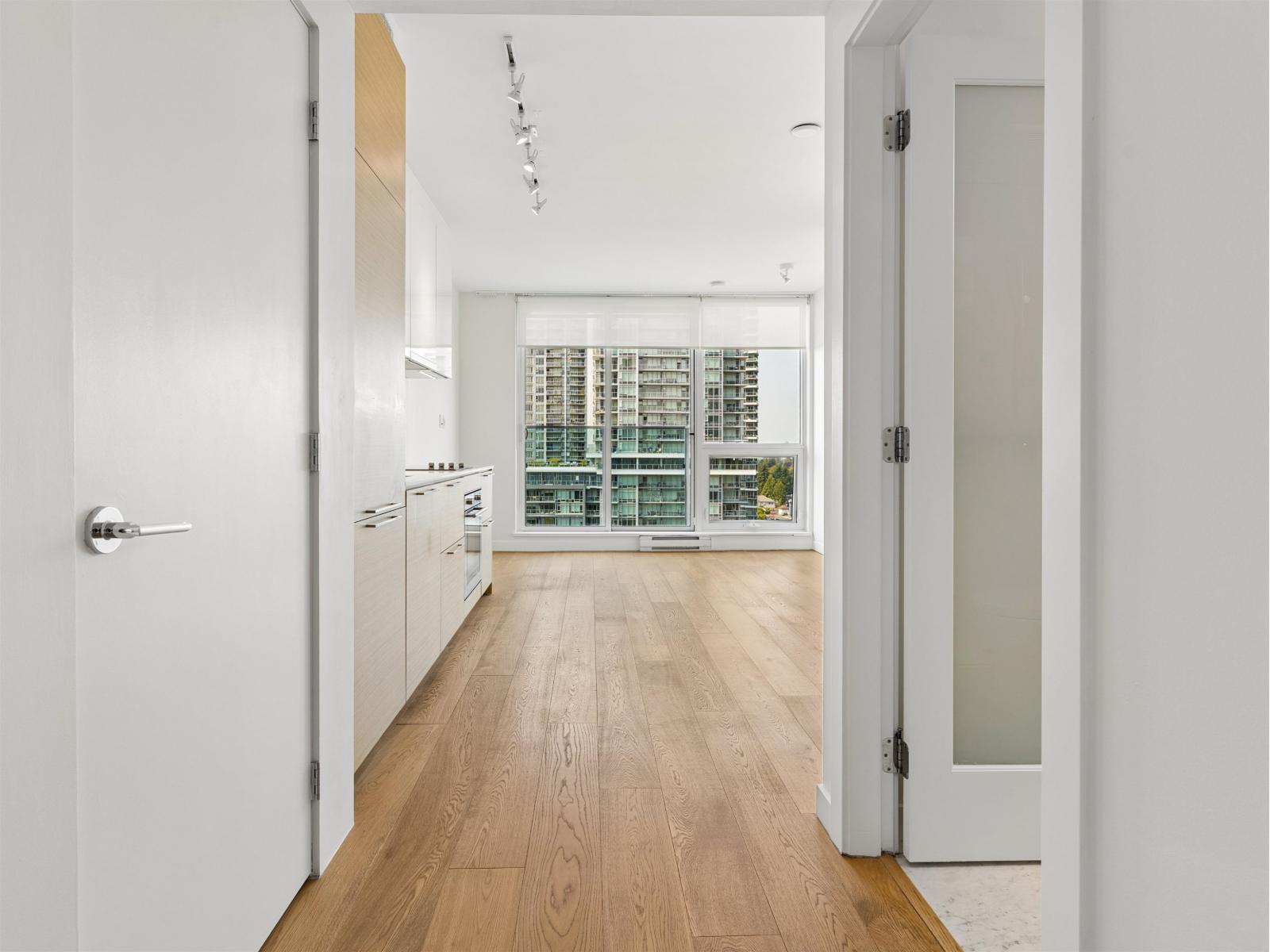 1903 13438 Central Avenue, Surrey, British Columbia  V3T 0N2 - Photo 10 - R3157336