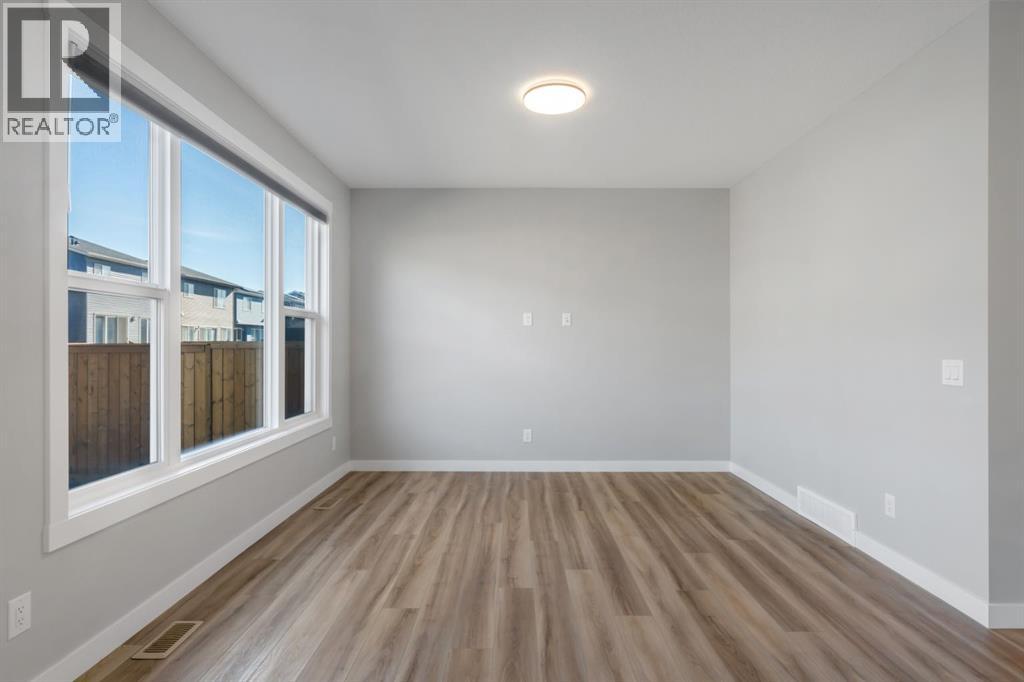 184 Creekstone Row SW, Calgary, Alberta  T2X 5E1 - Photo 7 - A2340211
