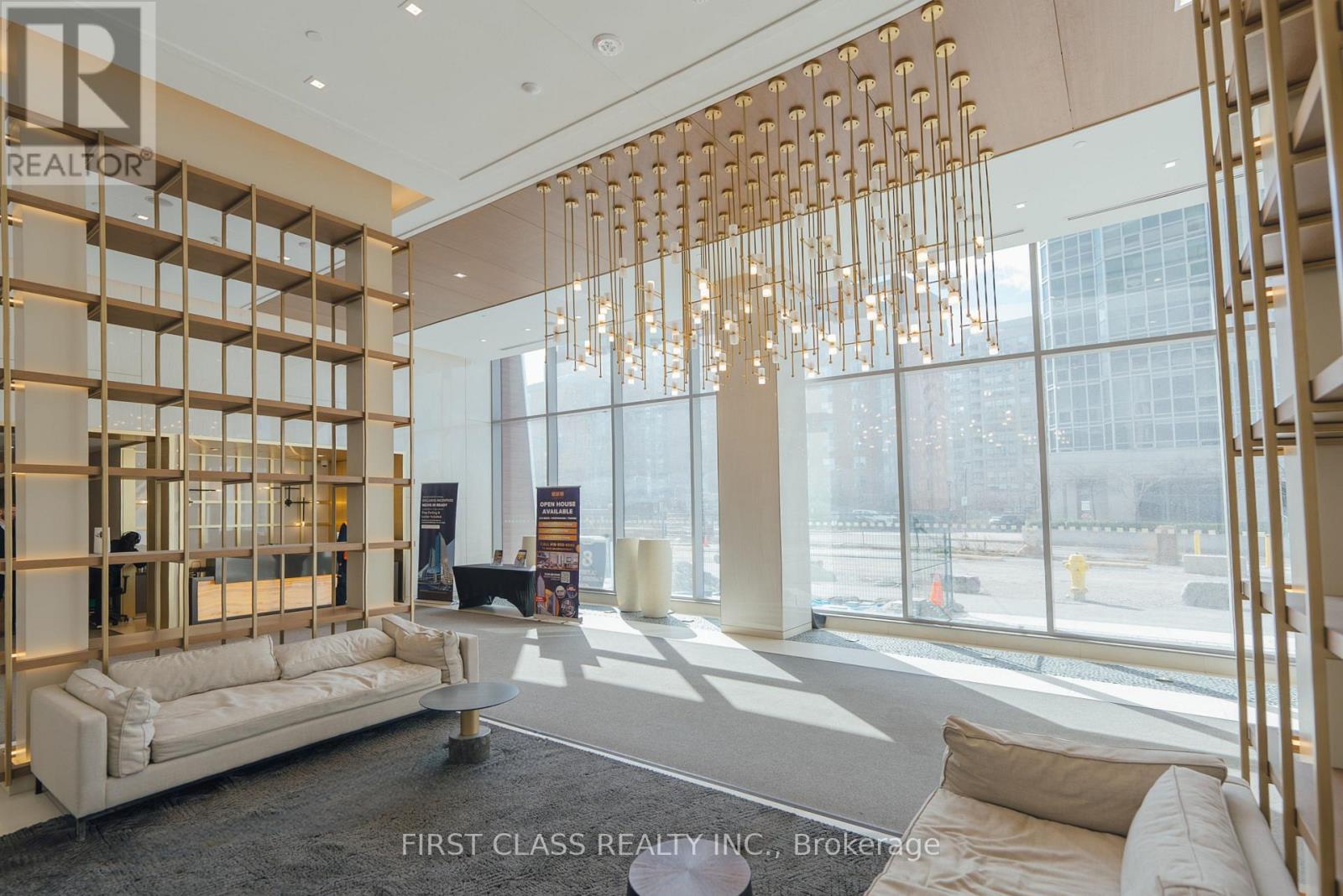 N1907 - 7 Golden Lion Heights, Toronto, Ontario  M2M 0C1 - Photo 2 - C13725594