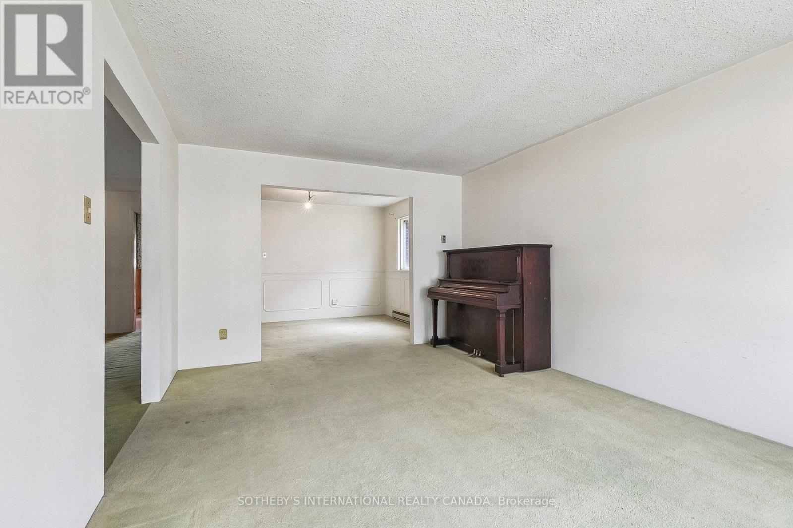 63 Cobblestone Drive, Toronto, Ontario  M2J 2X6 - Photo 7 - C13714970