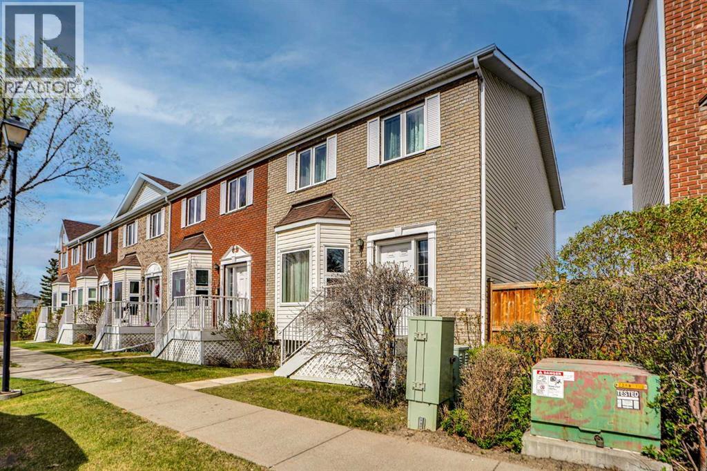 227 Citadel Lane NW, Calgary, Alberta  T3G 4E1 - Photo 5 - A2337411