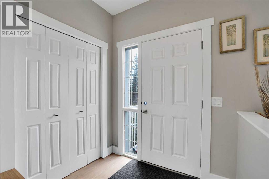 227 Citadel Lane NW, Calgary, Alberta  T3G 4E1 - Photo 6 - A2337411