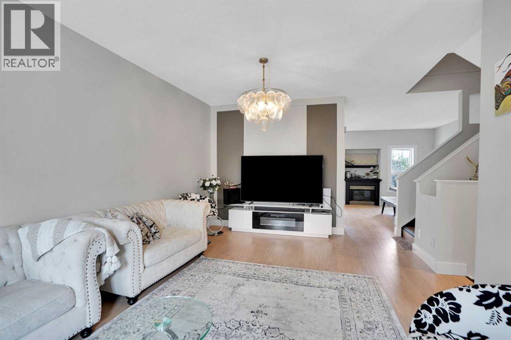 227 Citadel Lane NW, Calgary, Alberta  T3G 4E1 - Photo 9 - A2337411