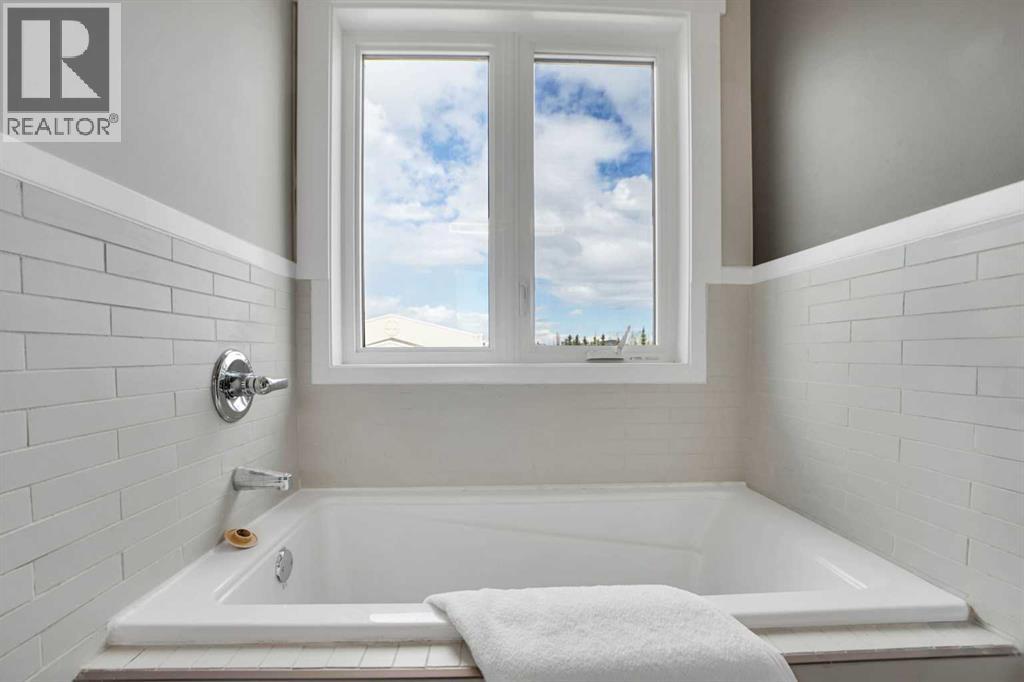 227 Citadel Lane NW, Calgary, Alberta  T3G 4E1 - Photo 25 - A2337411
