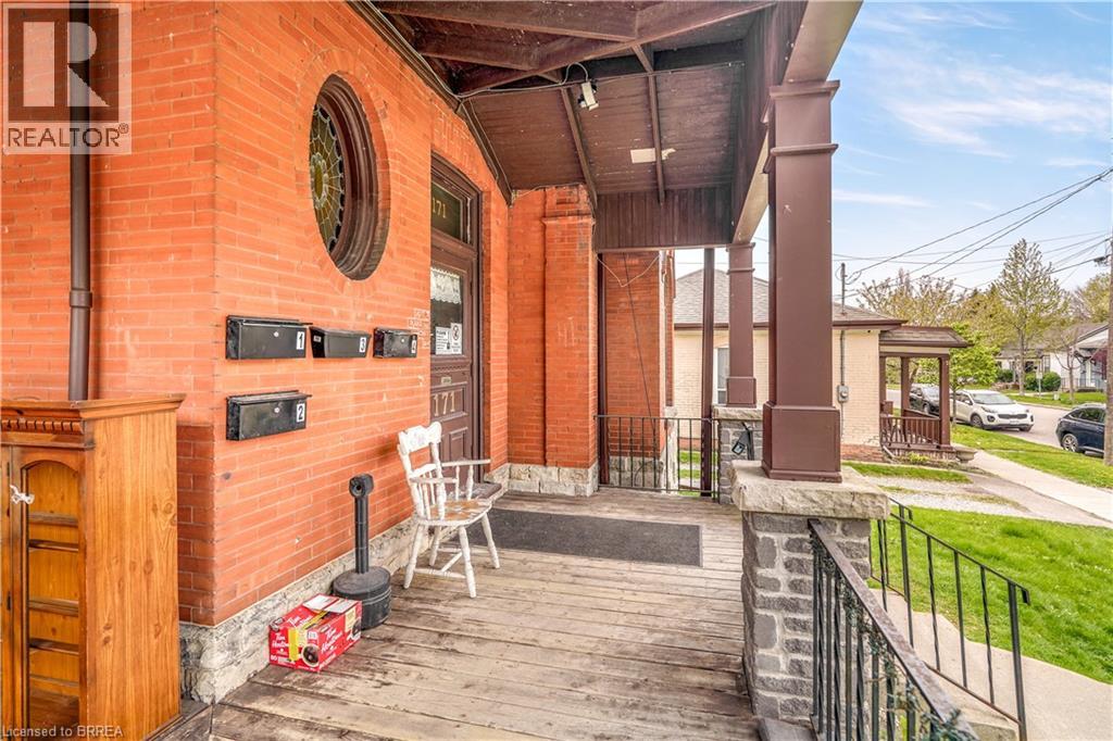 171 Nelson Street, Brantford, Ontario  N3S 4B7 - Photo 8 - 40827612