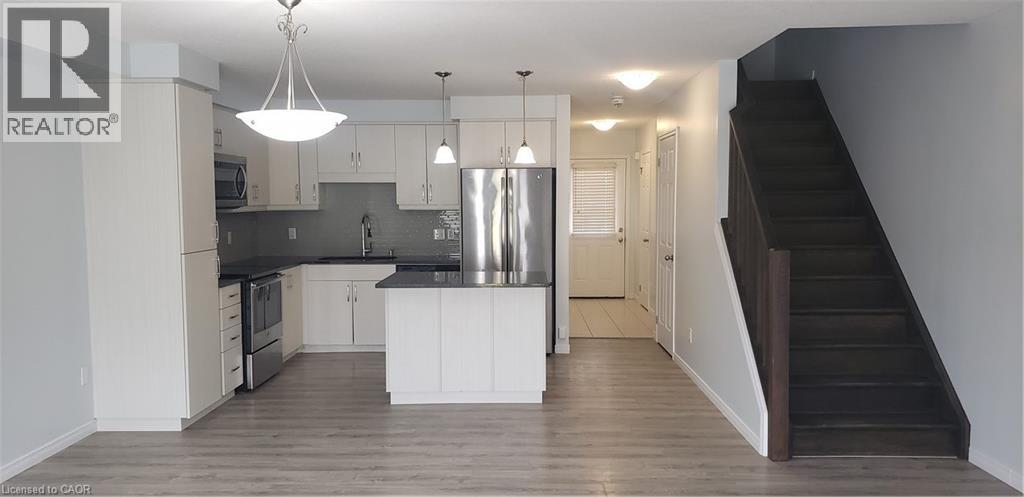 566 Blair Creek Drive, Kitchener, Ontario  N2P 0E4 - Photo 3 - 40845163