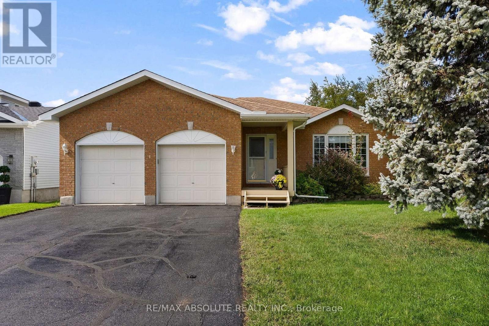 1 RIVER RIDGE CRESCENT, Arnprior, Ontario