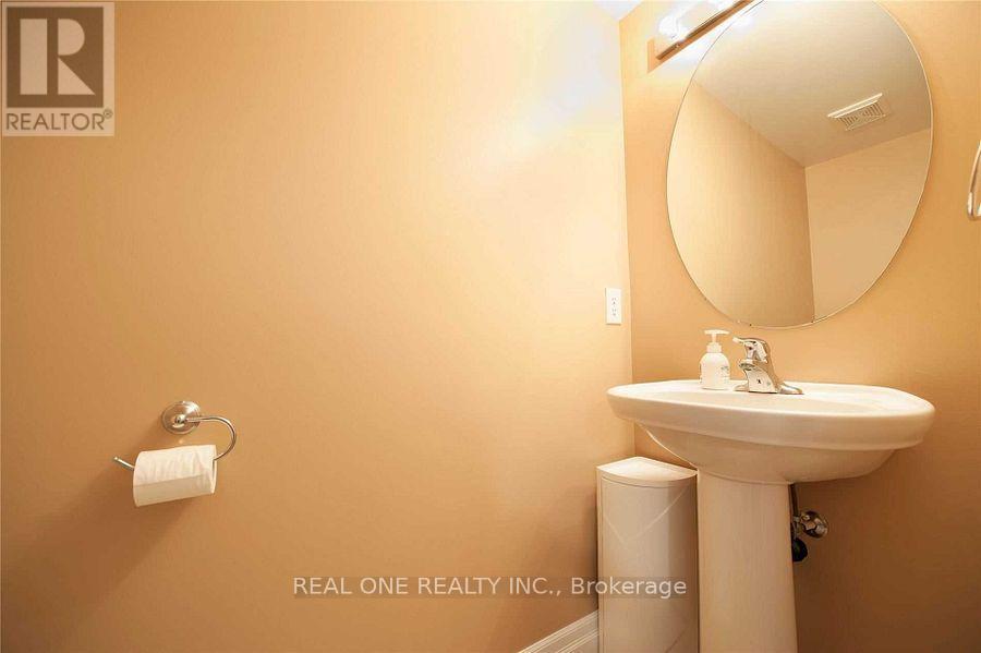2307 Saddlecreek Crescent, Oakville, Ontario L6M 5J6 - Photo 7 - W13725636