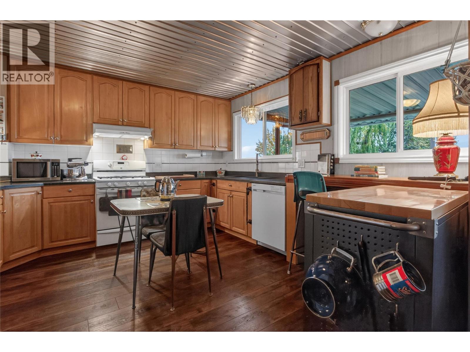 1019 Veteran Drive, Penticton, British Columbia  V2A 7K8 - Photo 10 - 10389353