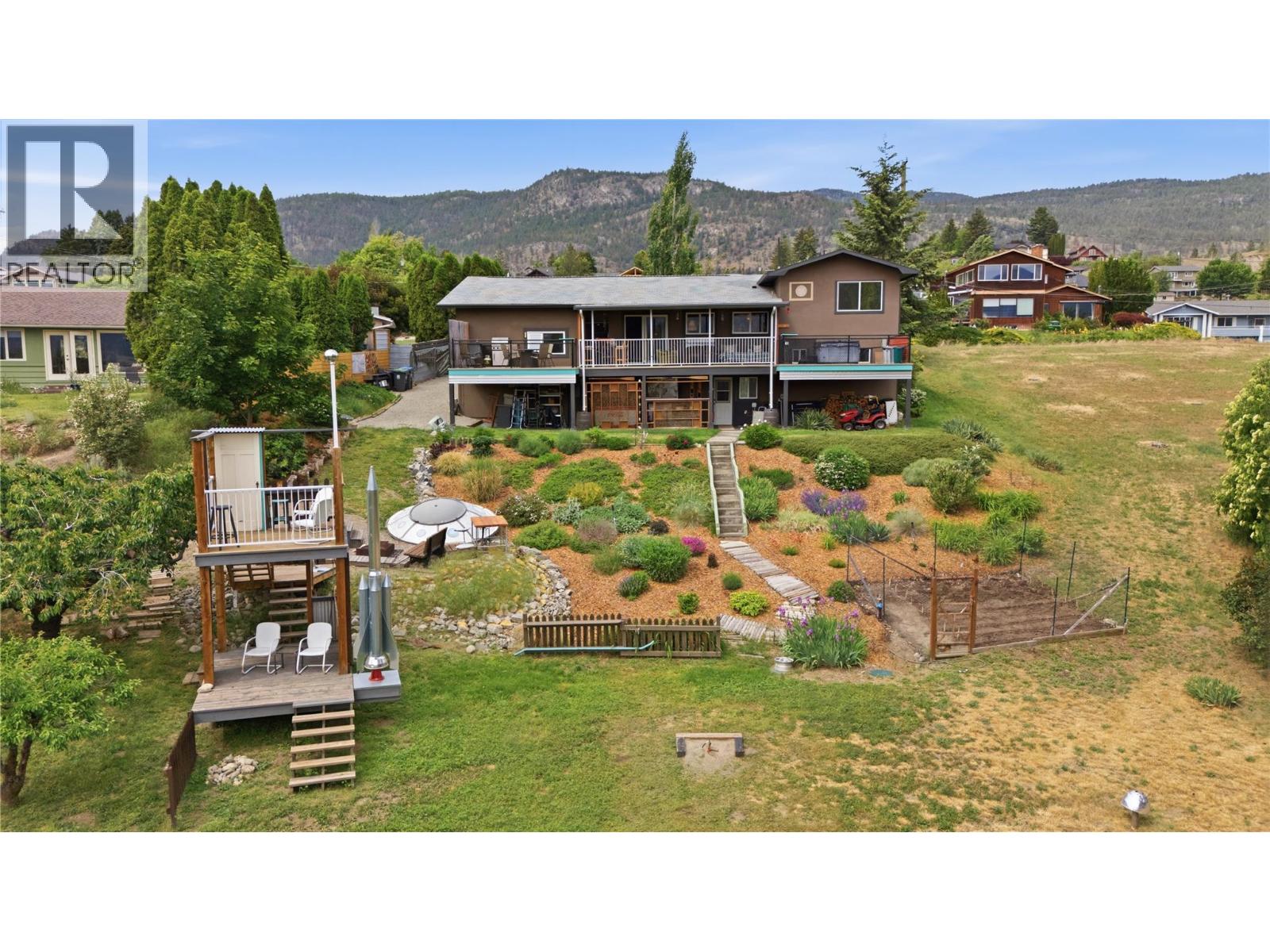 1019 Veteran Drive, Penticton, British Columbia