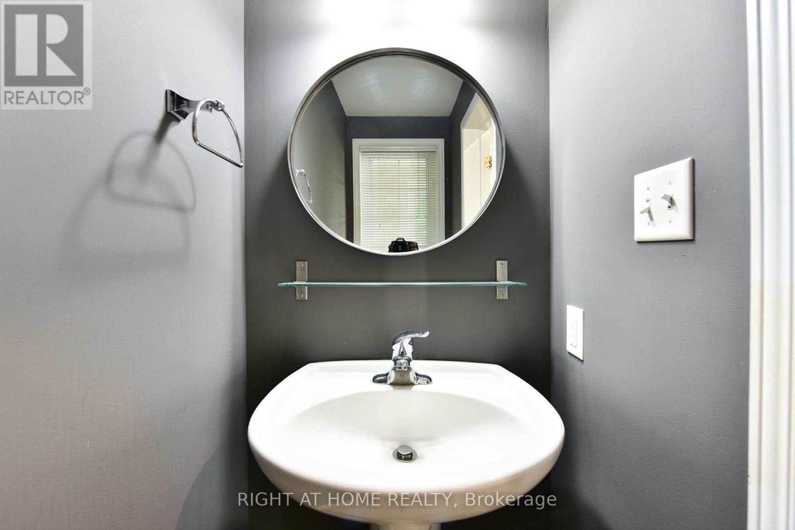 118 Braddock Private, Ottawa, Ontario  K2J 0E6 - Photo 4 - X13725644