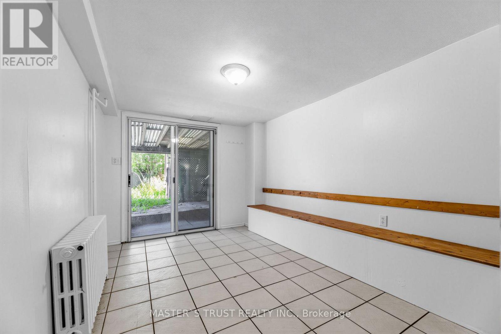 Bsmt - 140 Davisville Avenue, Toronto, Ontario M4S 1E8 - Photo 5 - C13704444