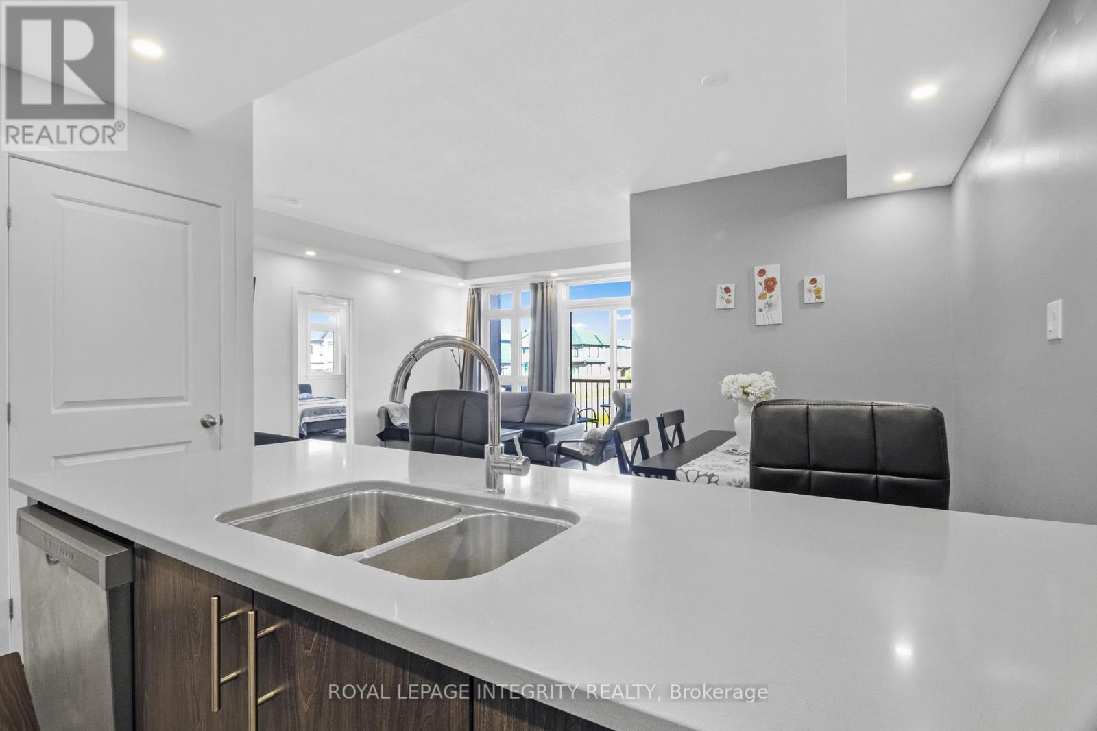 H - 55 Overberg Way, Ottawa, Ontario  K2S 2Y4 - Photo 6 - X13578160