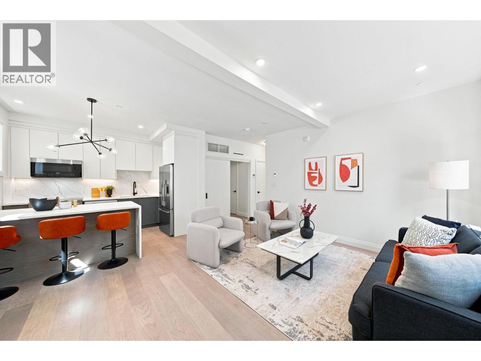 6170 Granville Street, Vancouver, British Columbia  V6M 3E3 - Photo 1 - R3159716