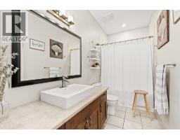 5027 France Court, Kelowna, British Columbia  V1W 4M4 - Photo 33 - 10397426