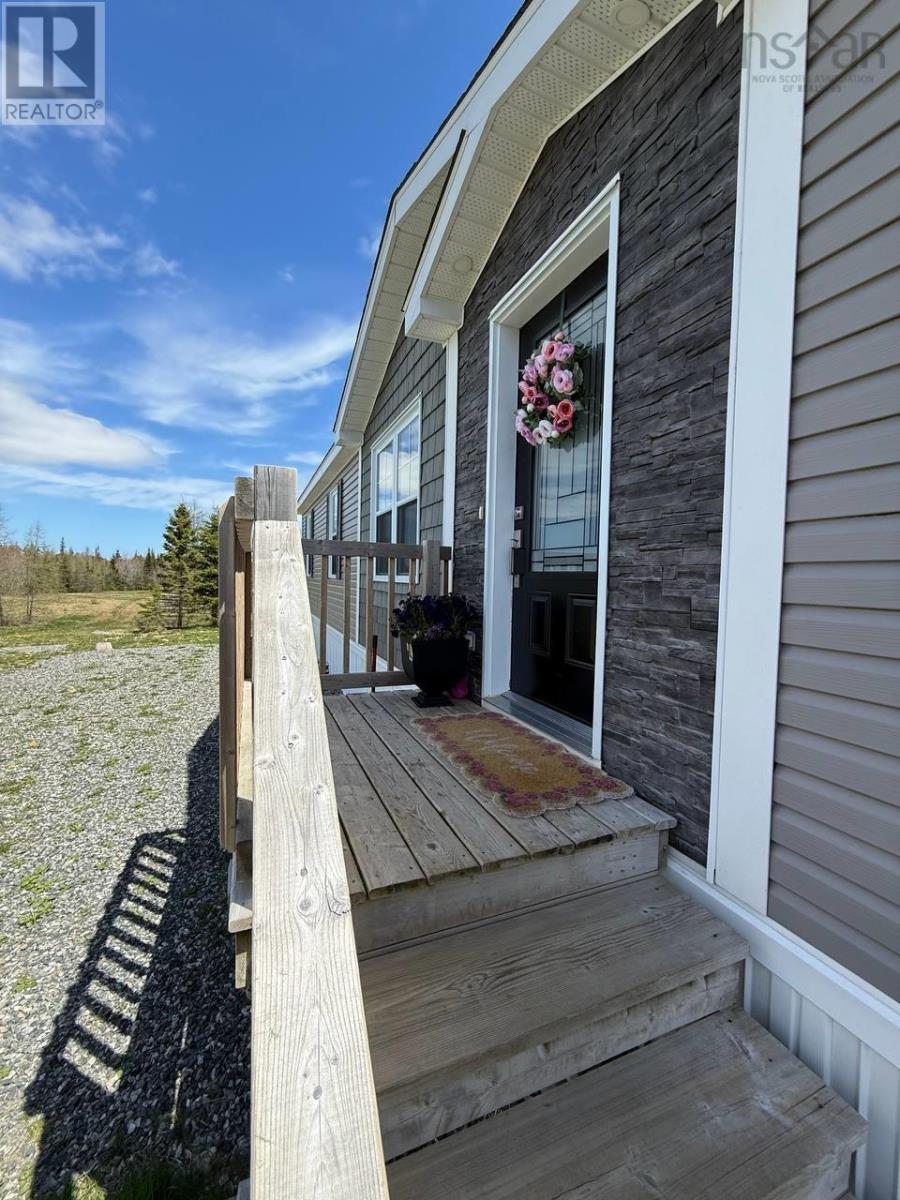 2185 Louisbourg Highway Highway, Mira Road, Nova Scotia  B1M 1A9 - Photo 11 - 202621887