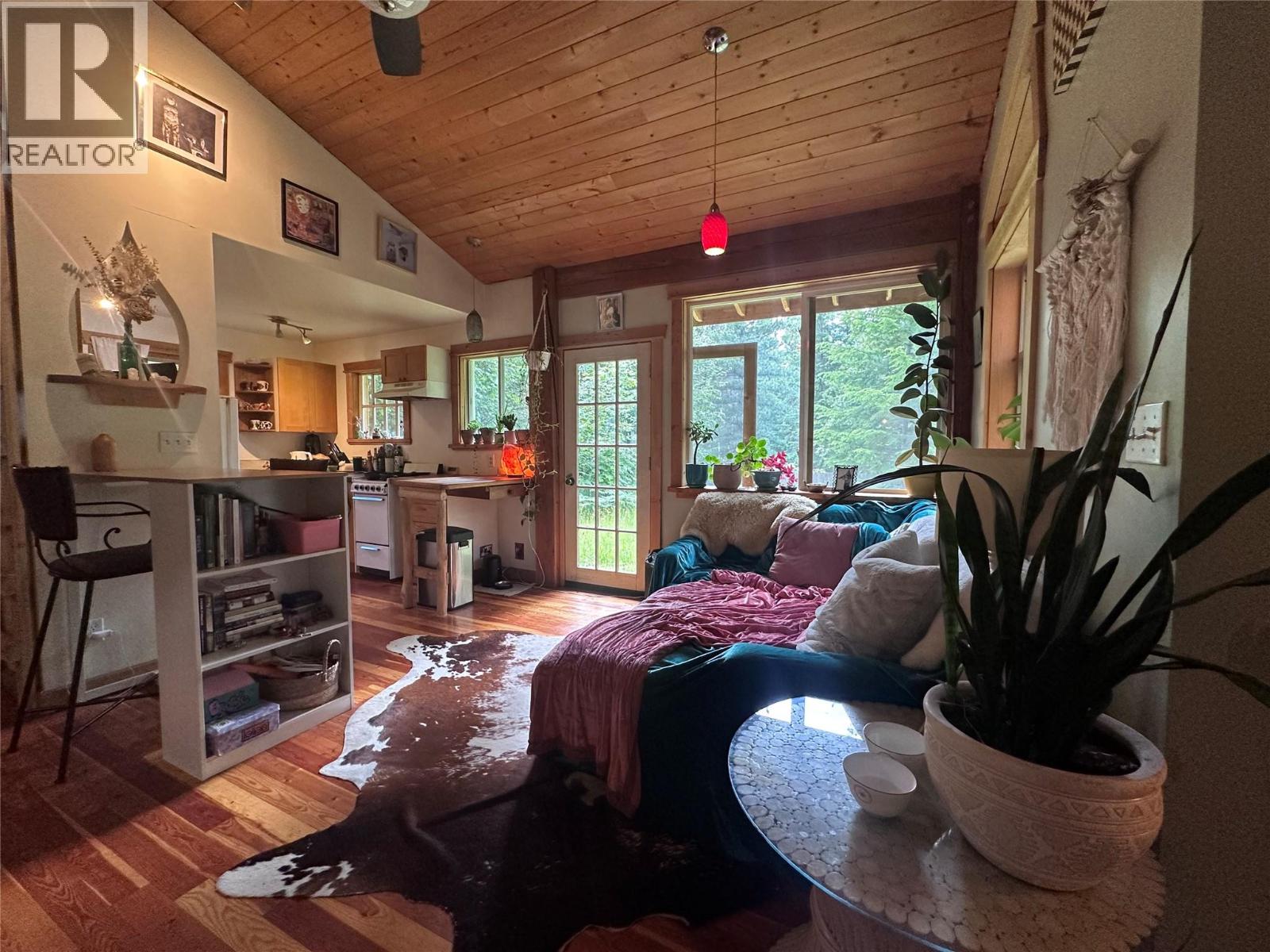 7152 Graham Road, Winlaw, British Columbia  V0G 2J0 - Photo 16 - 10392360