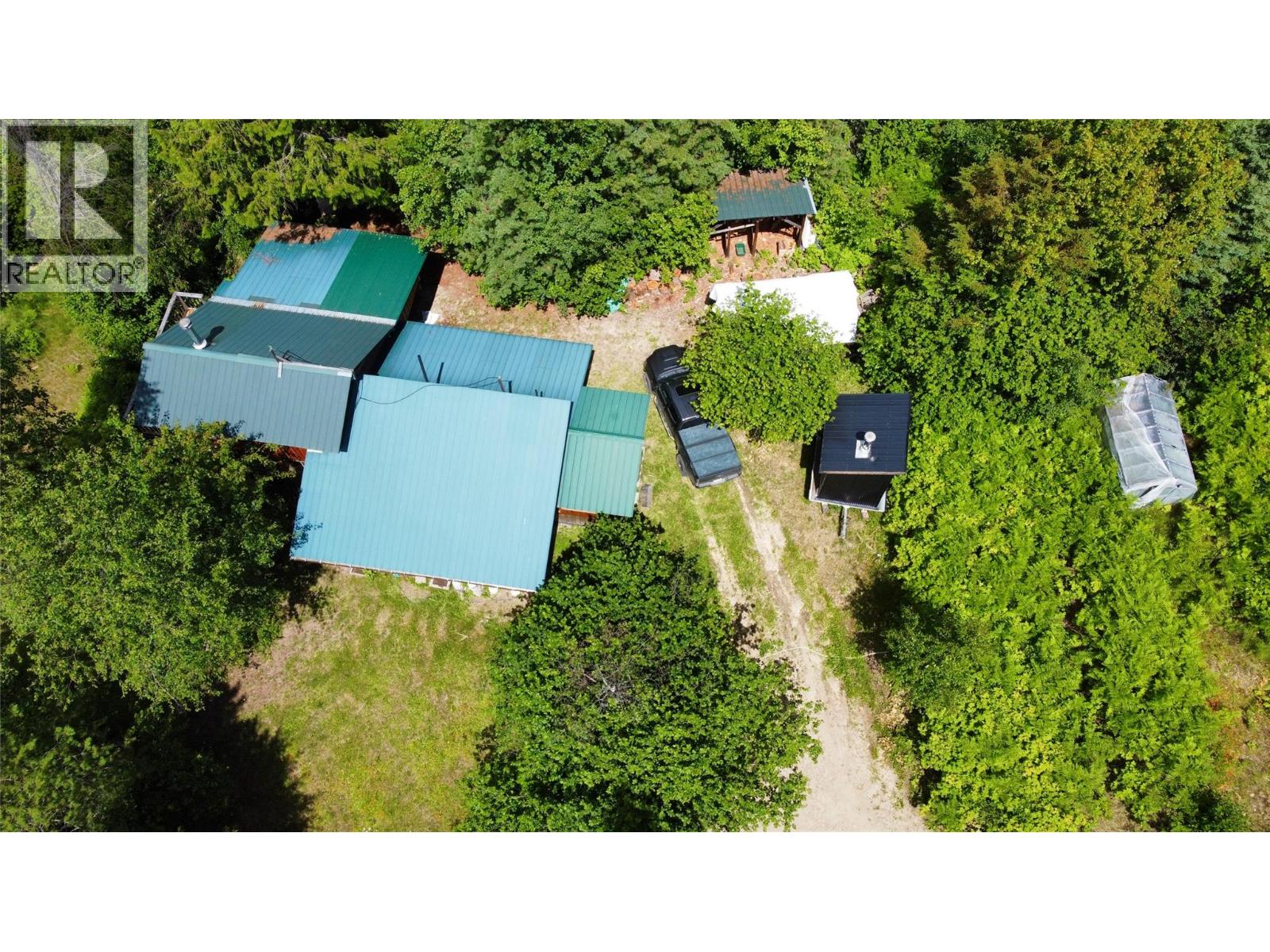 7152 Graham Road, Winlaw, British Columbia  V0G 2J0 - Photo 7 - 10392360