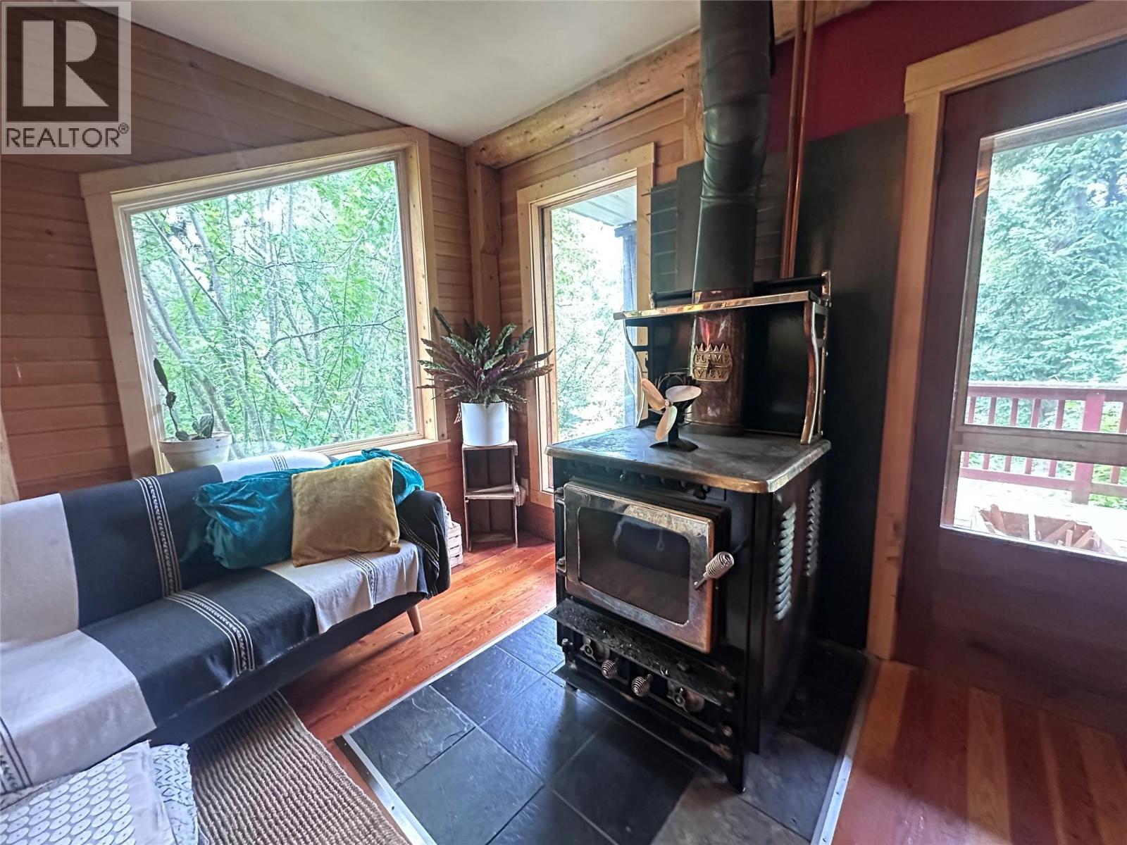 7152 Graham Road, Winlaw, British Columbia  V0G 2J0 - Photo 22 - 10392360