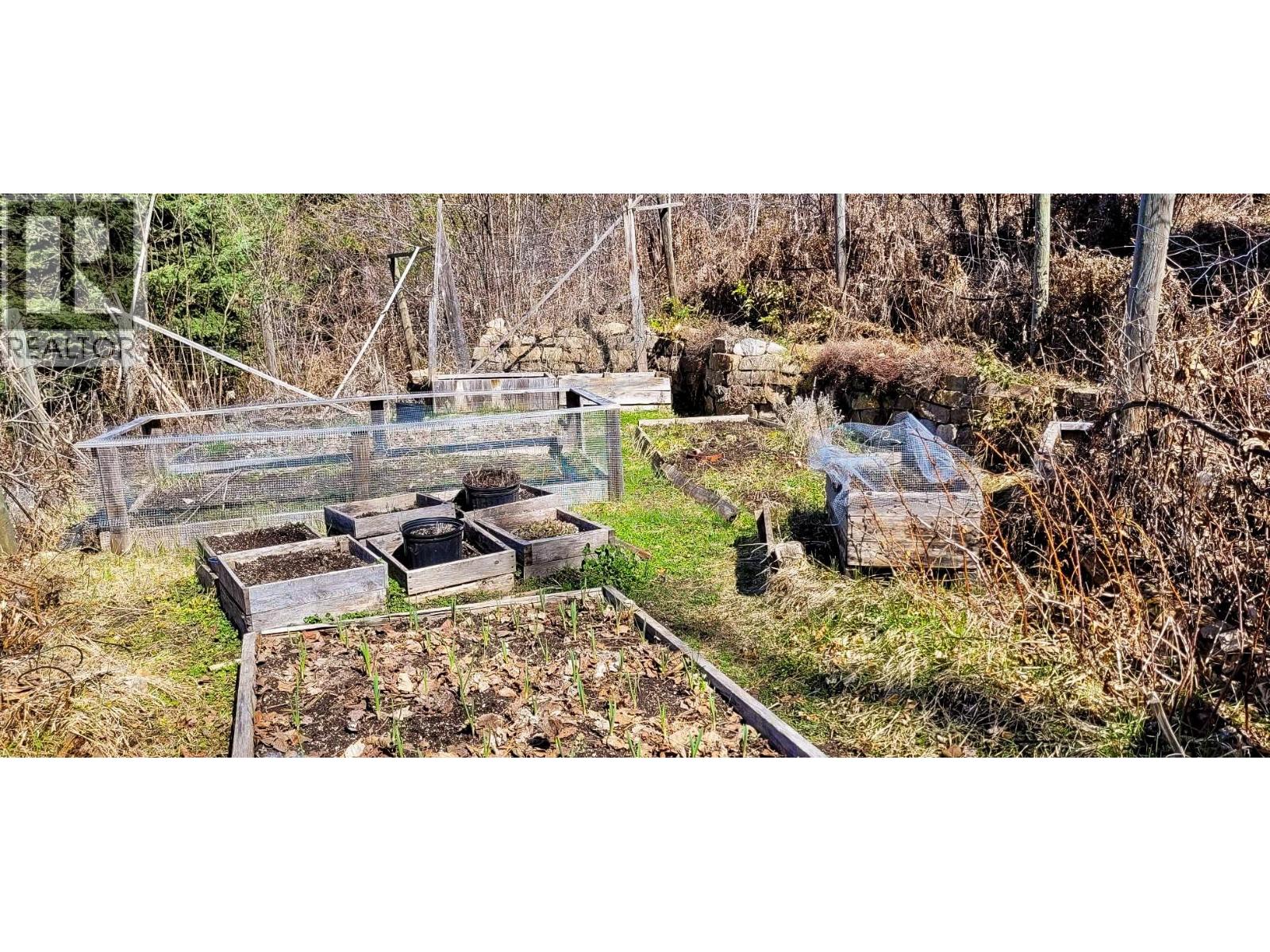 7152 Graham Road, Winlaw, British Columbia  V0G 2J0 - Photo 37 - 10392360