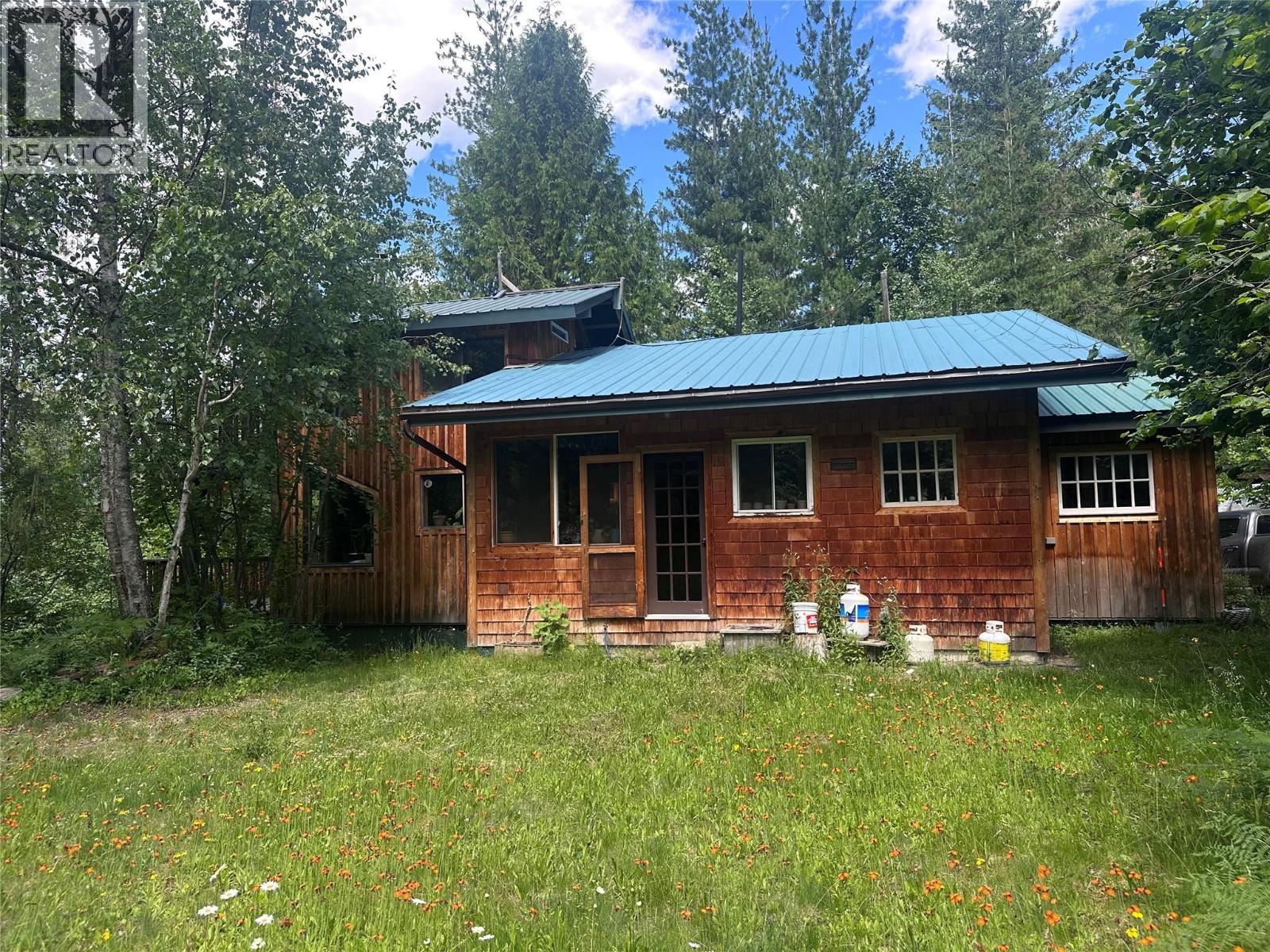 7152 Graham Road, Winlaw, British Columbia  V0G 2J0 - Photo 5 - 10392360