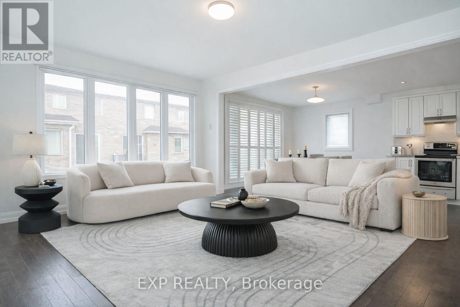 14 Longworth Avenue, Richmond Hill, Ontario  L4E 1J1 - Photo 4 - N13036582