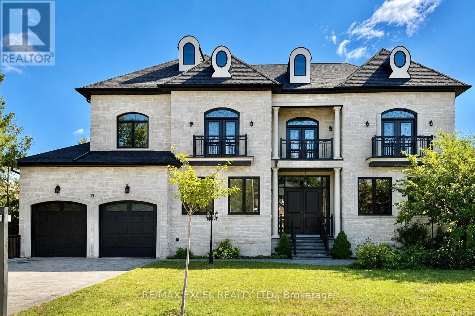 19 BLYTH STREET, Richmond Hill, Ontario