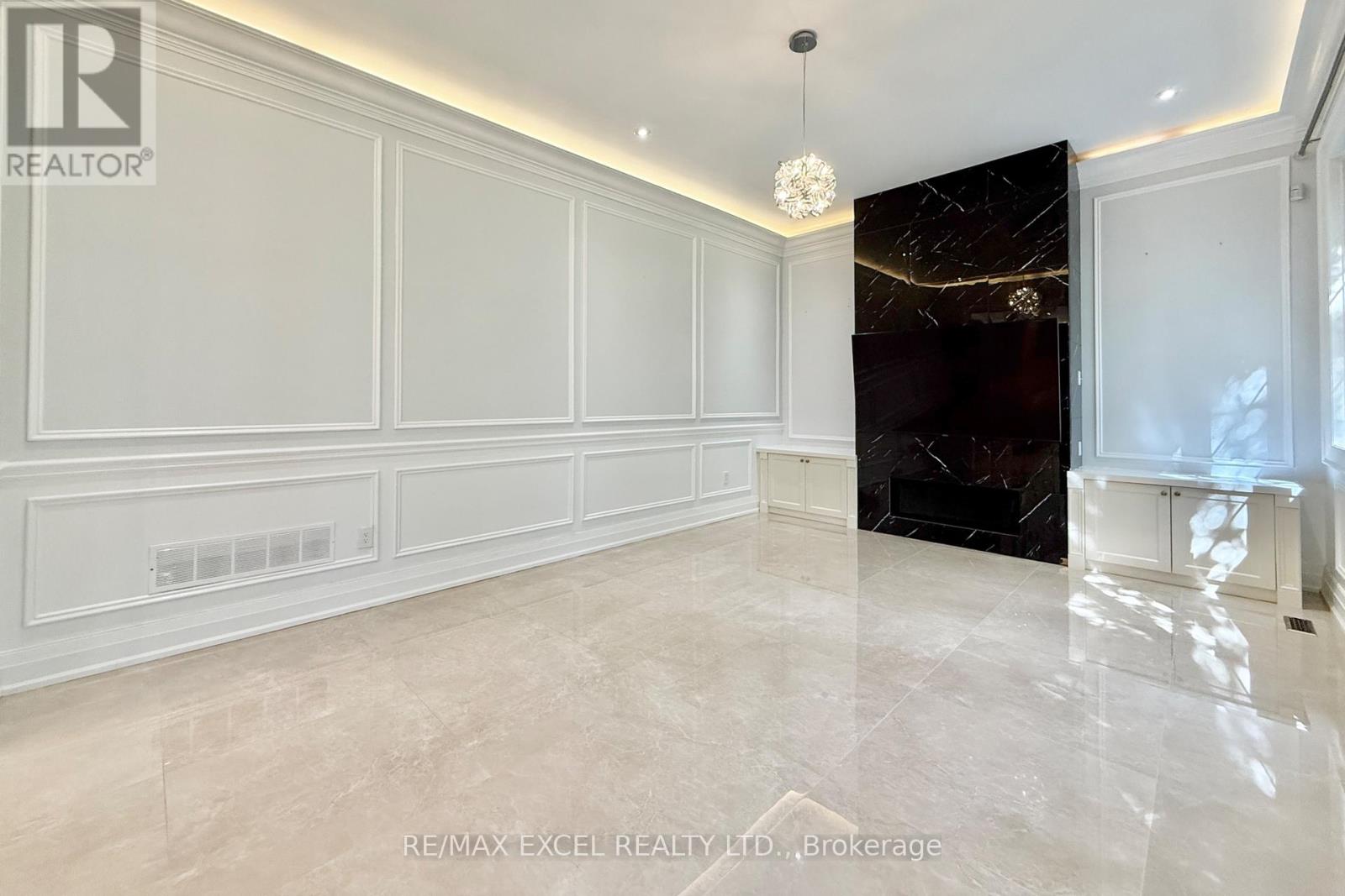 19 Blyth Street, Richmond Hill, Ontario  L4E 2Y2 - Photo 12 - N13725666