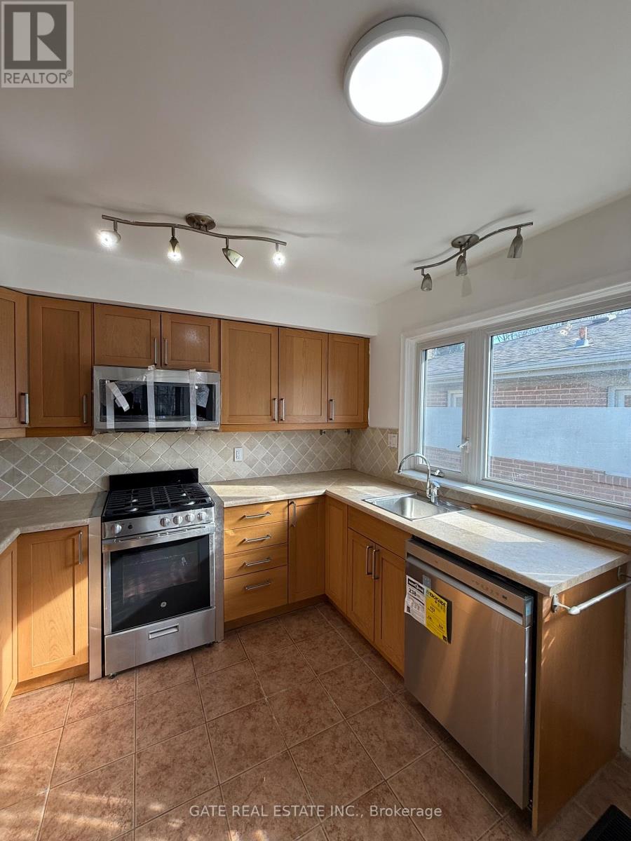 Main - 112 Santa Barbara Road, Toronto, Ontario  M2N 2C5 - Photo 19 - C13725702